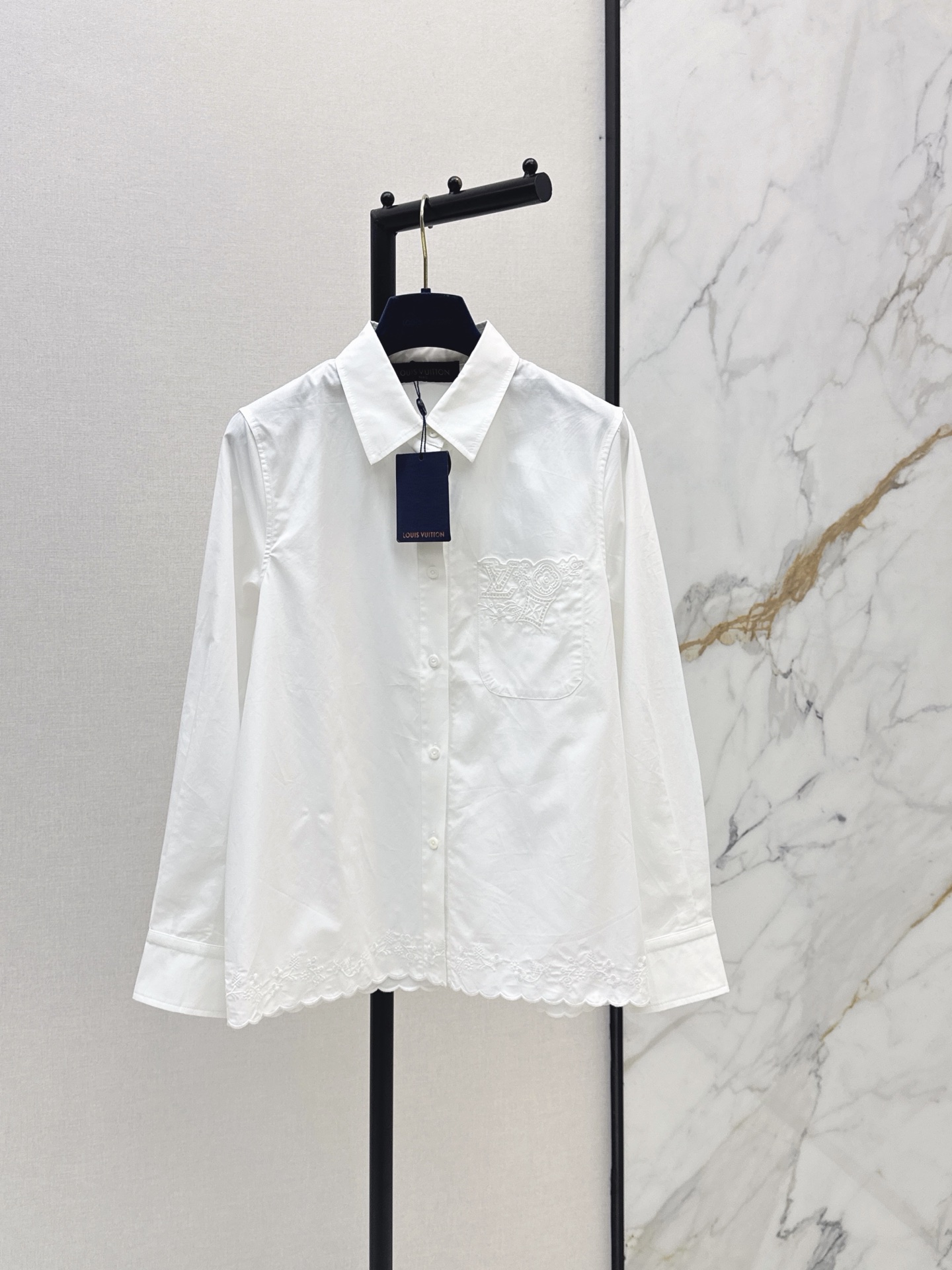 Louis New embroidered shirt