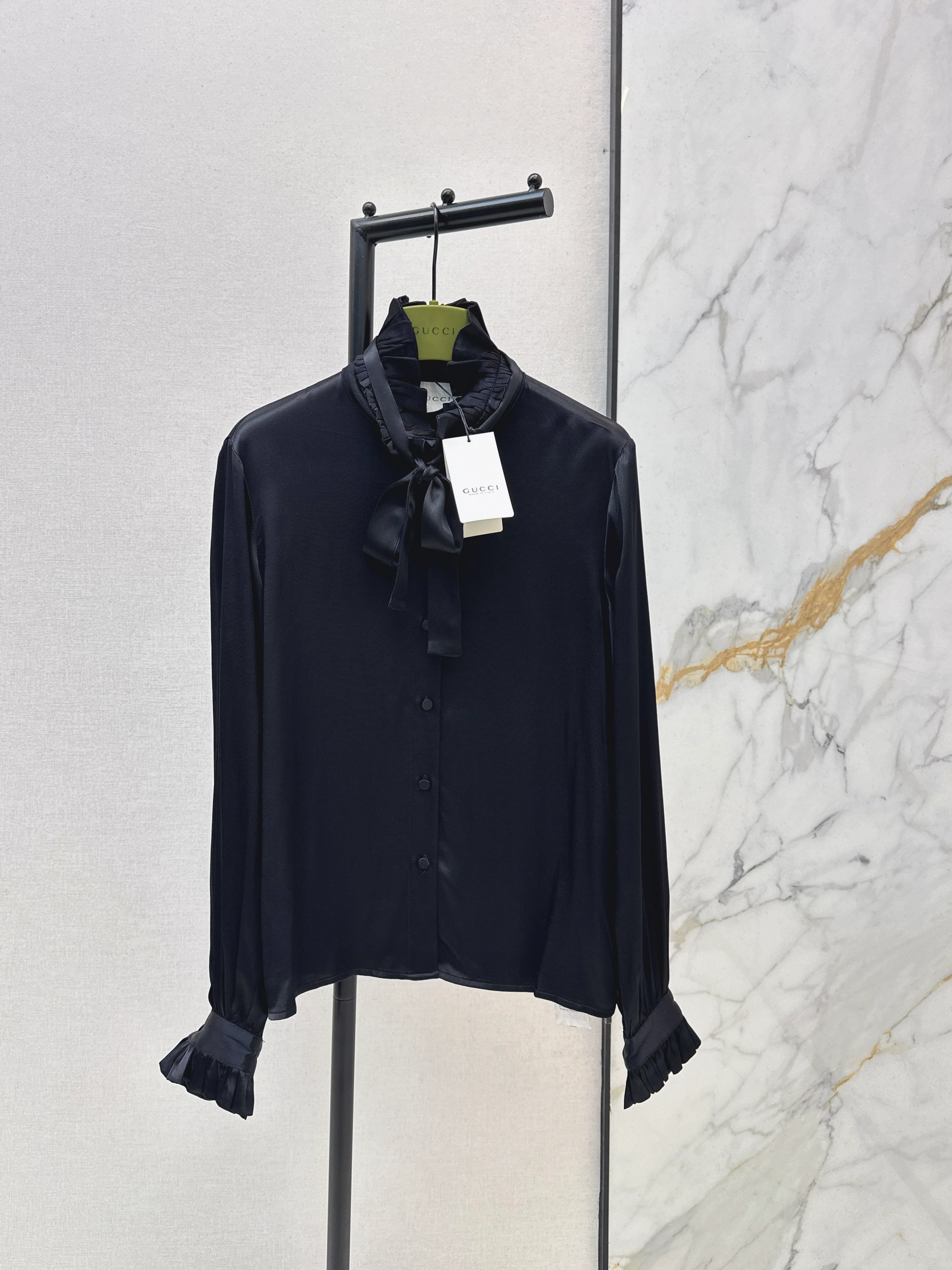 Guc NEW ruffle ribbon shirts