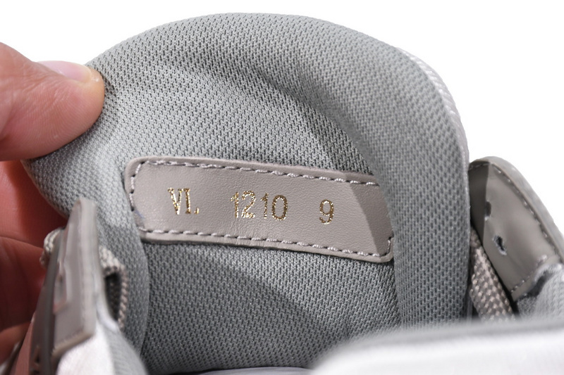 Pkkicks God Batch LOUIS VUITTON Trainer Grey White VL1210