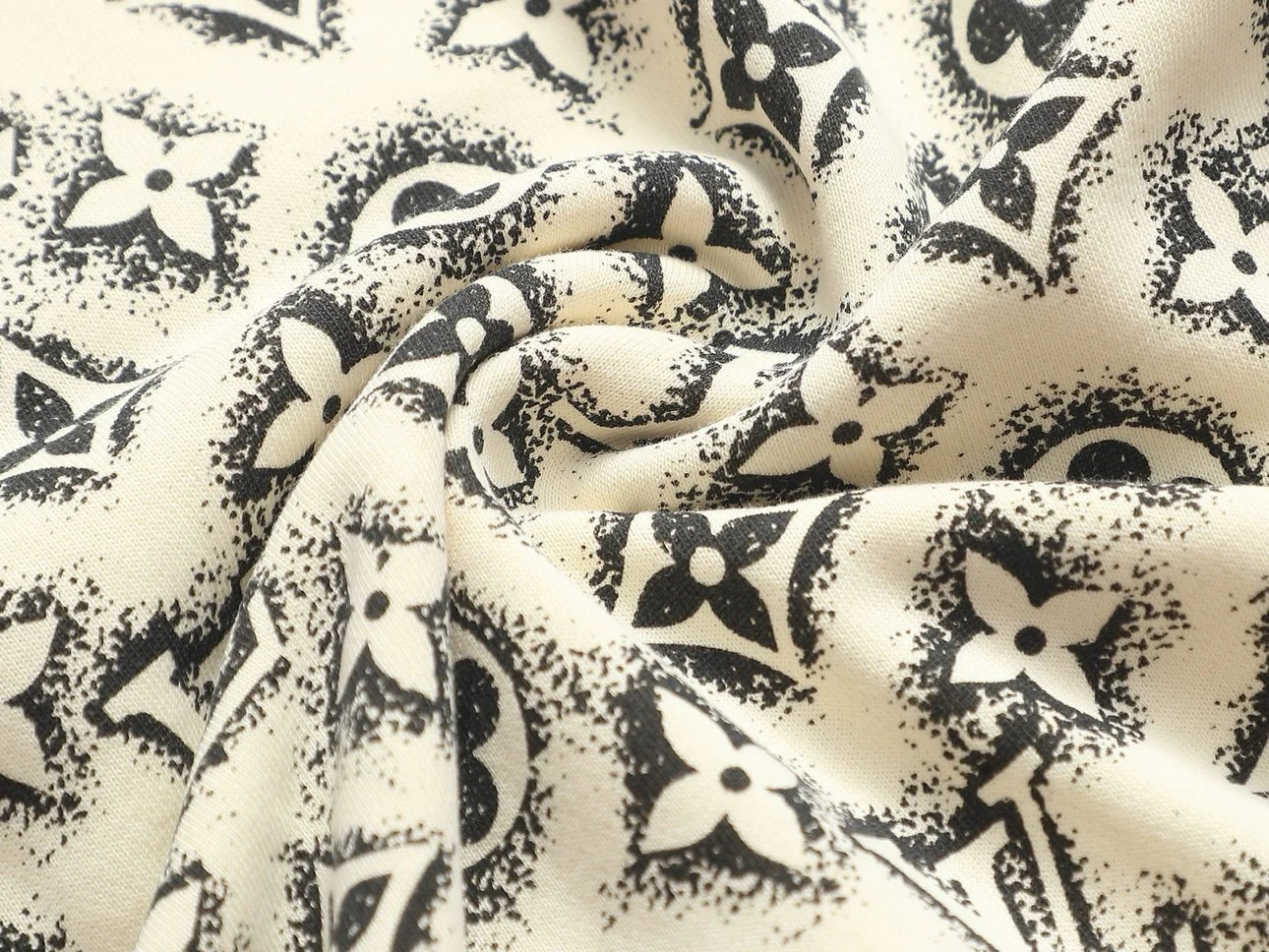 Louis Vuitton Monogram Splatter Crewneck Sweatshirt Collection