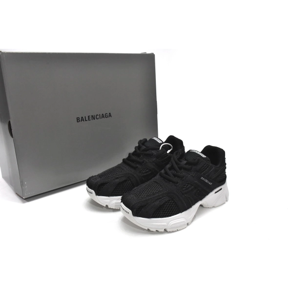 Balenciaga Phantom Sneaker Black White 679339 W2E96 1090