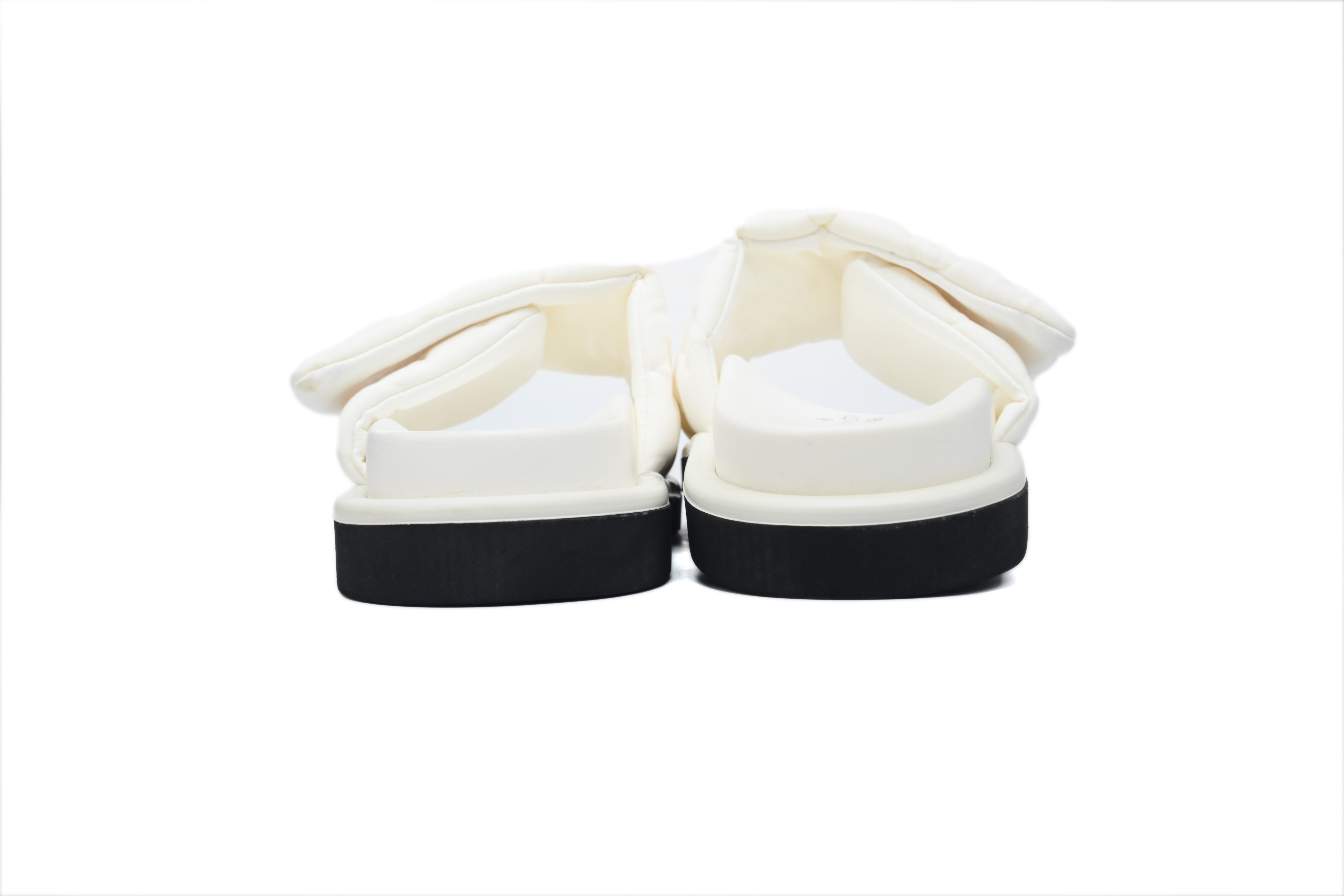 Pkkicks God Batch LOUIS VUITTON Pool Pillow white