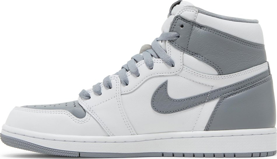 Air Jordan 1 Retro High OG 'Stealth' 555088-037