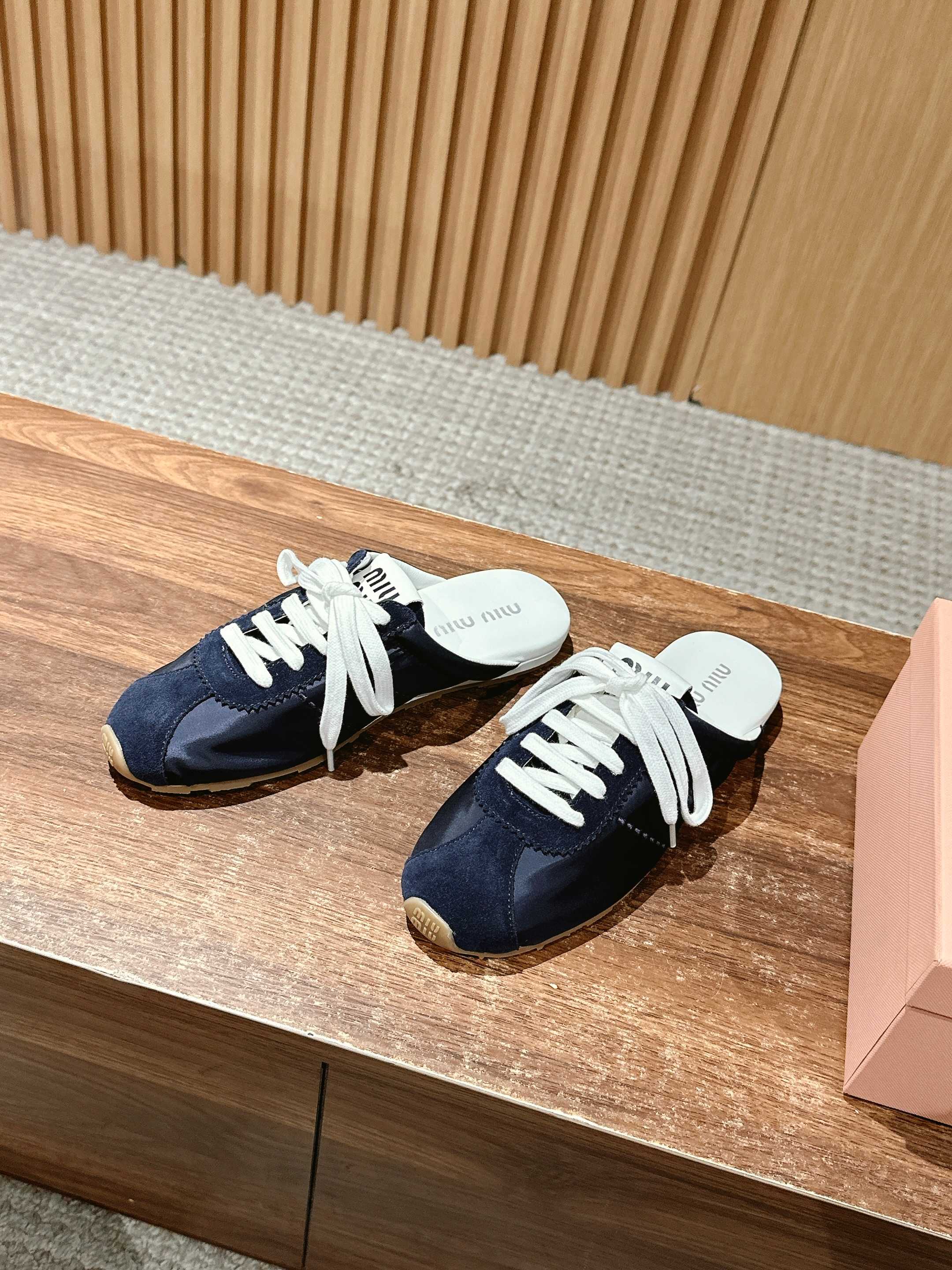 𝐌𝐈* 𝐌𝐈* 𝟮𝟬𝟮𝟱/𝐬𝐬 new slippers