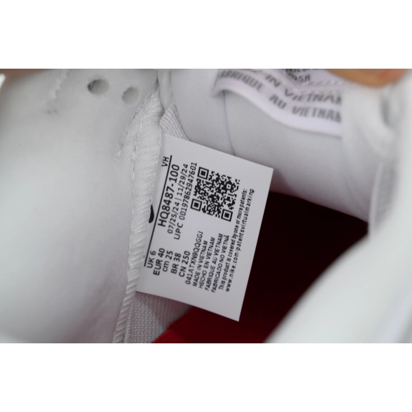 Nike Supreme x Dunk Low SB 'White Metallic Silver' HQ8487-100