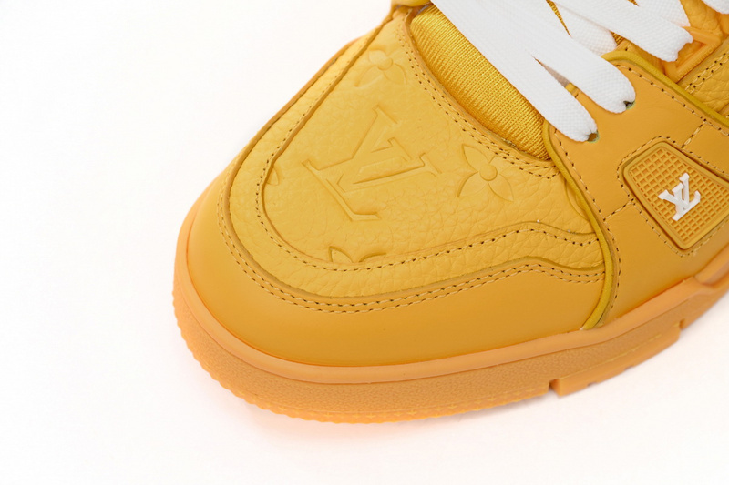 Pkkicks God Batch LOUIS VUITTON Trainer All Yellow Embossing 1AARG0