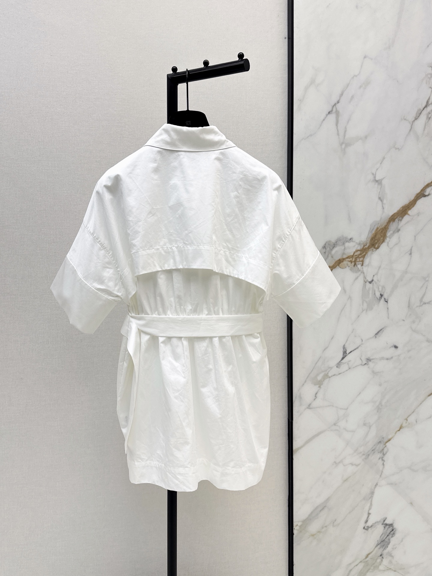 Giv New Waist-cinching shirt dress