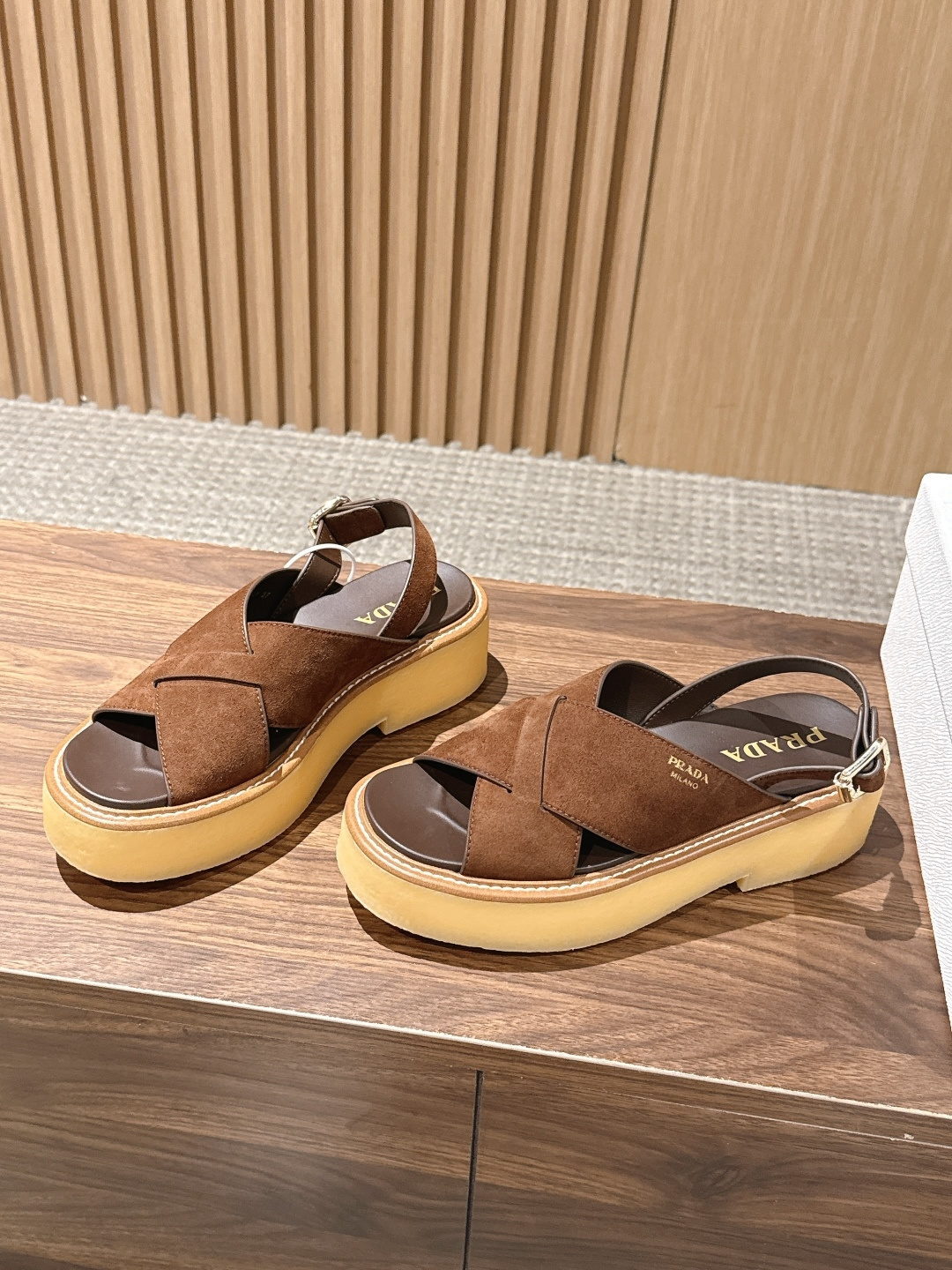 Prad New Retro Roman sandals