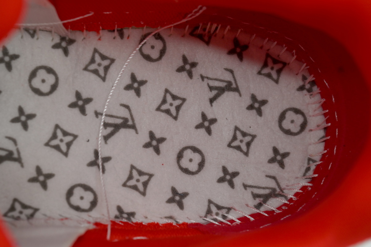 Pkkicks God Batch LOUIS VUITTON White And Red Flowers