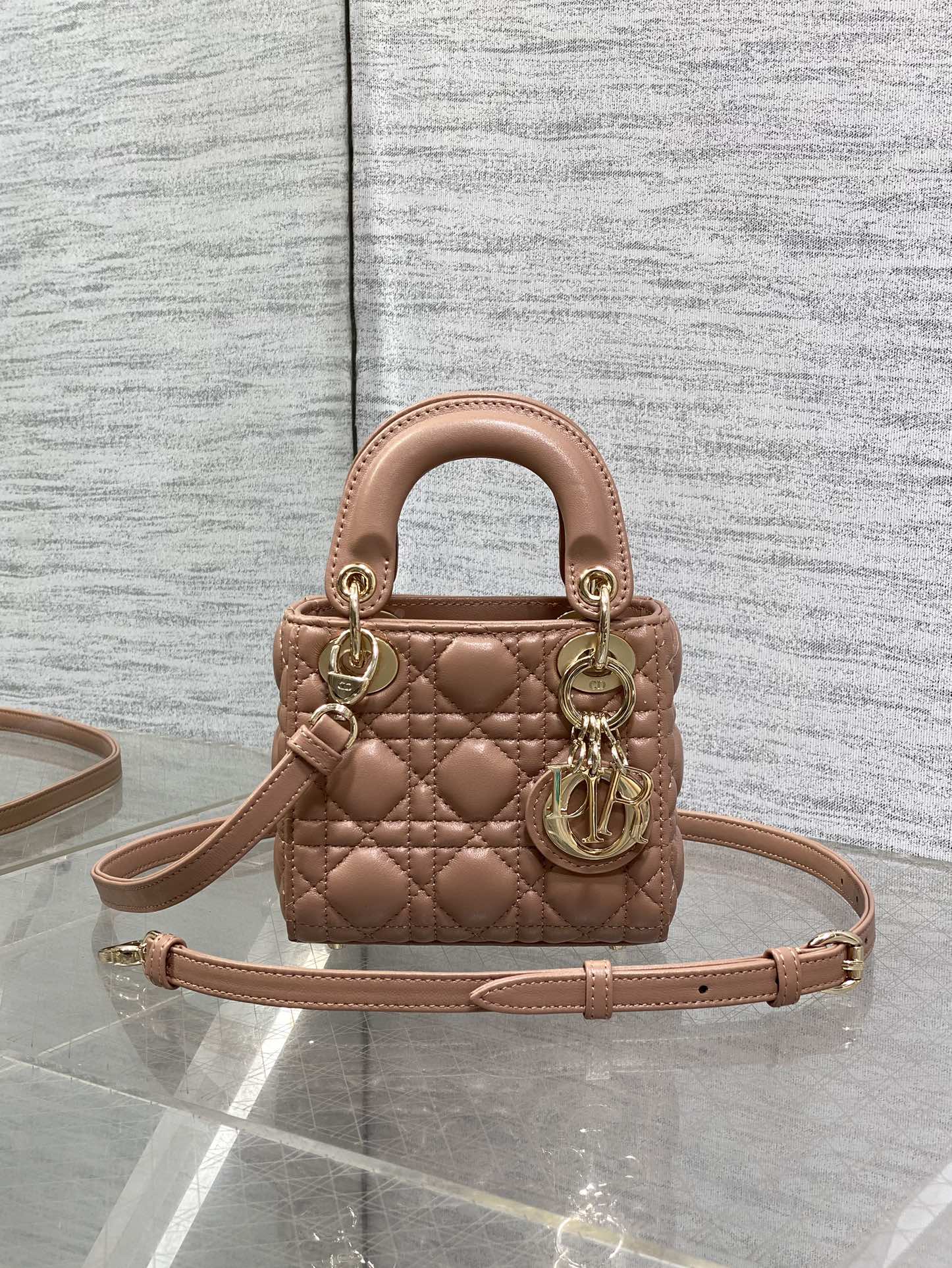 CD New Handbag