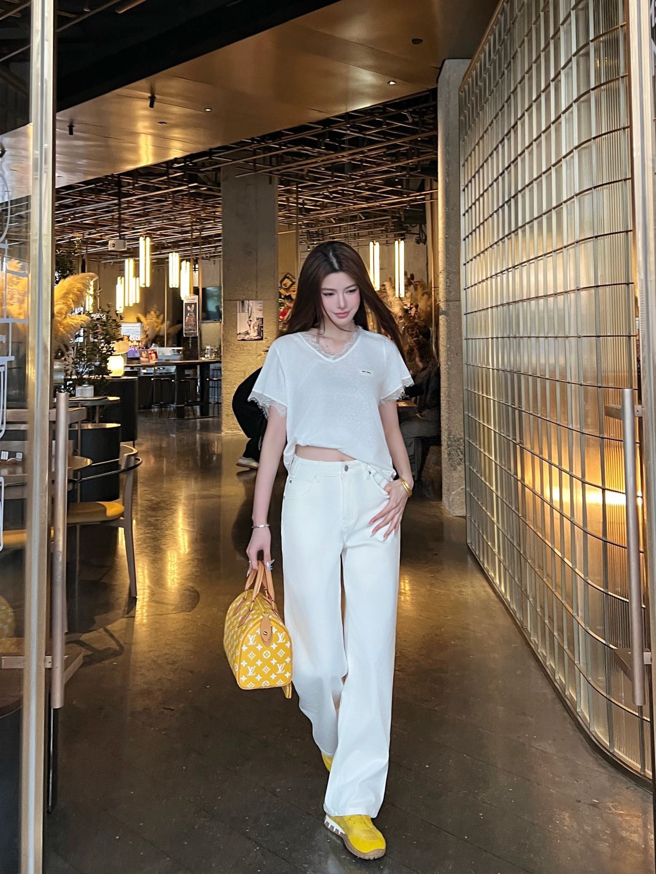 Chan New wide-leg jeans