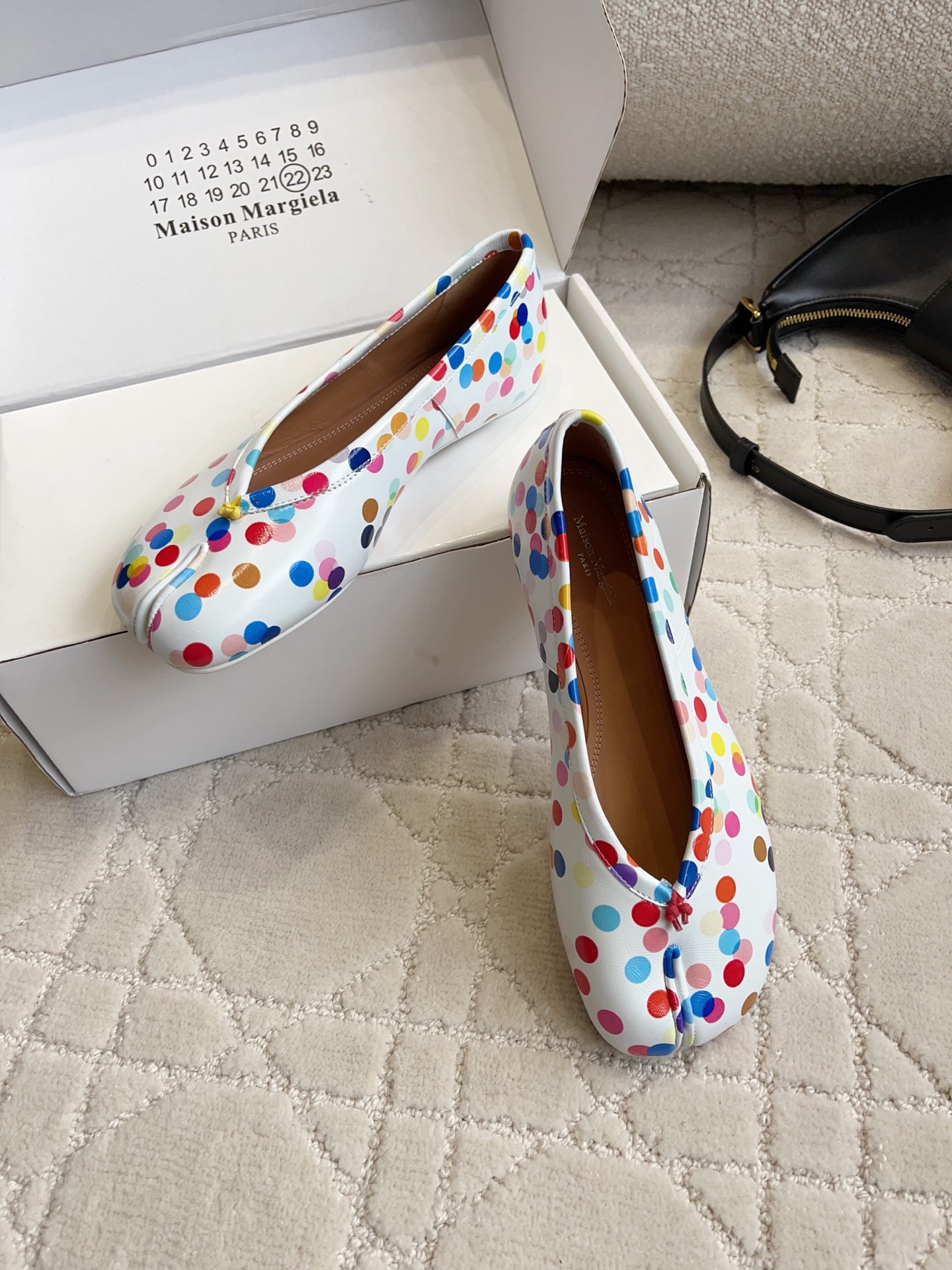 Maison New Toe-separating ballet flats
