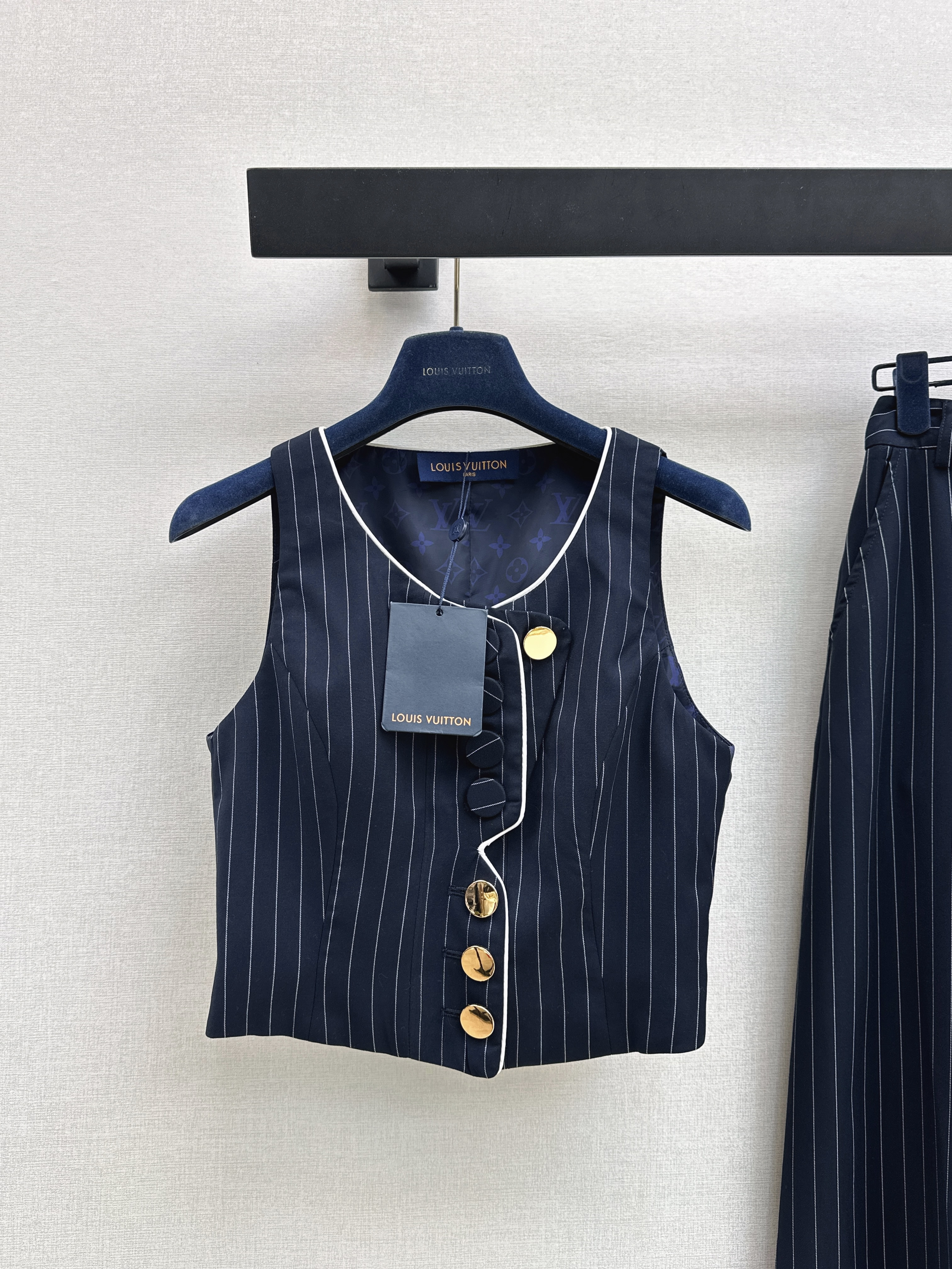 Louis New striped vest