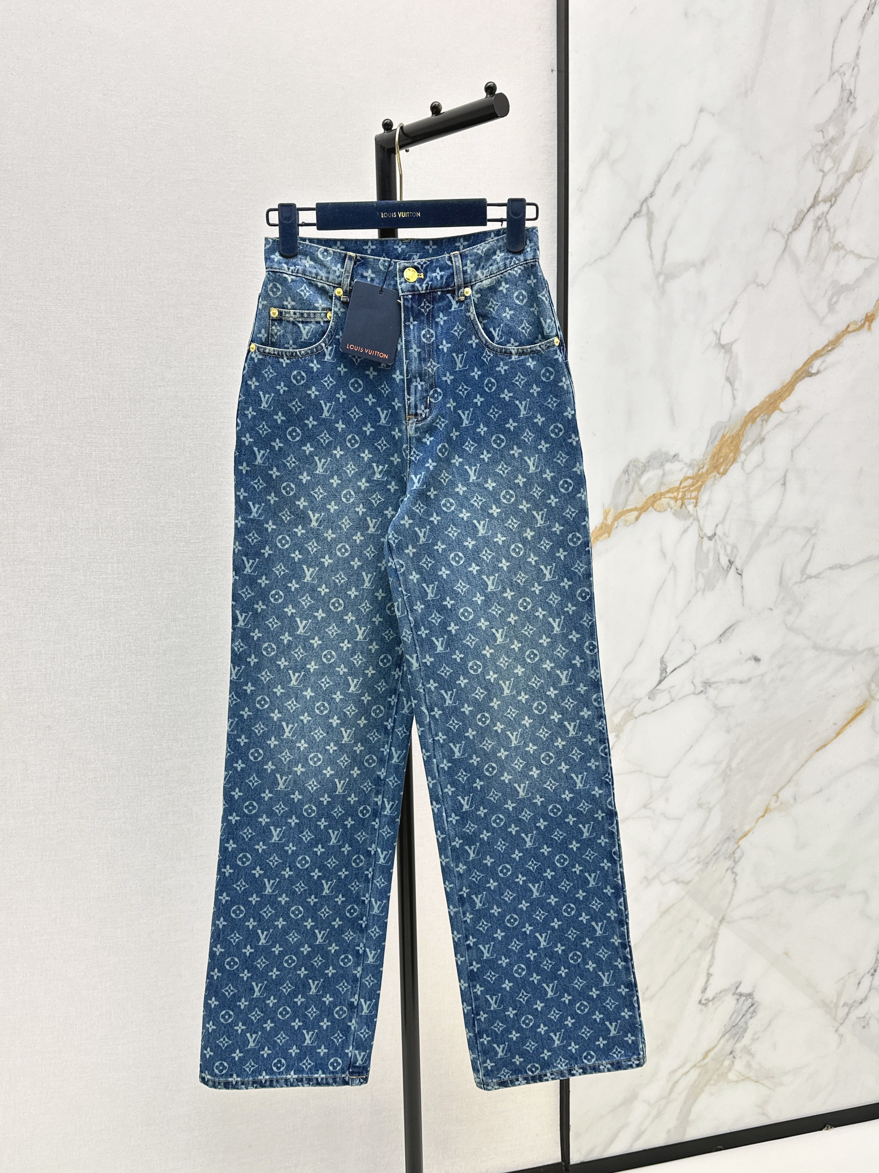Louis New Straight-leg jeans
