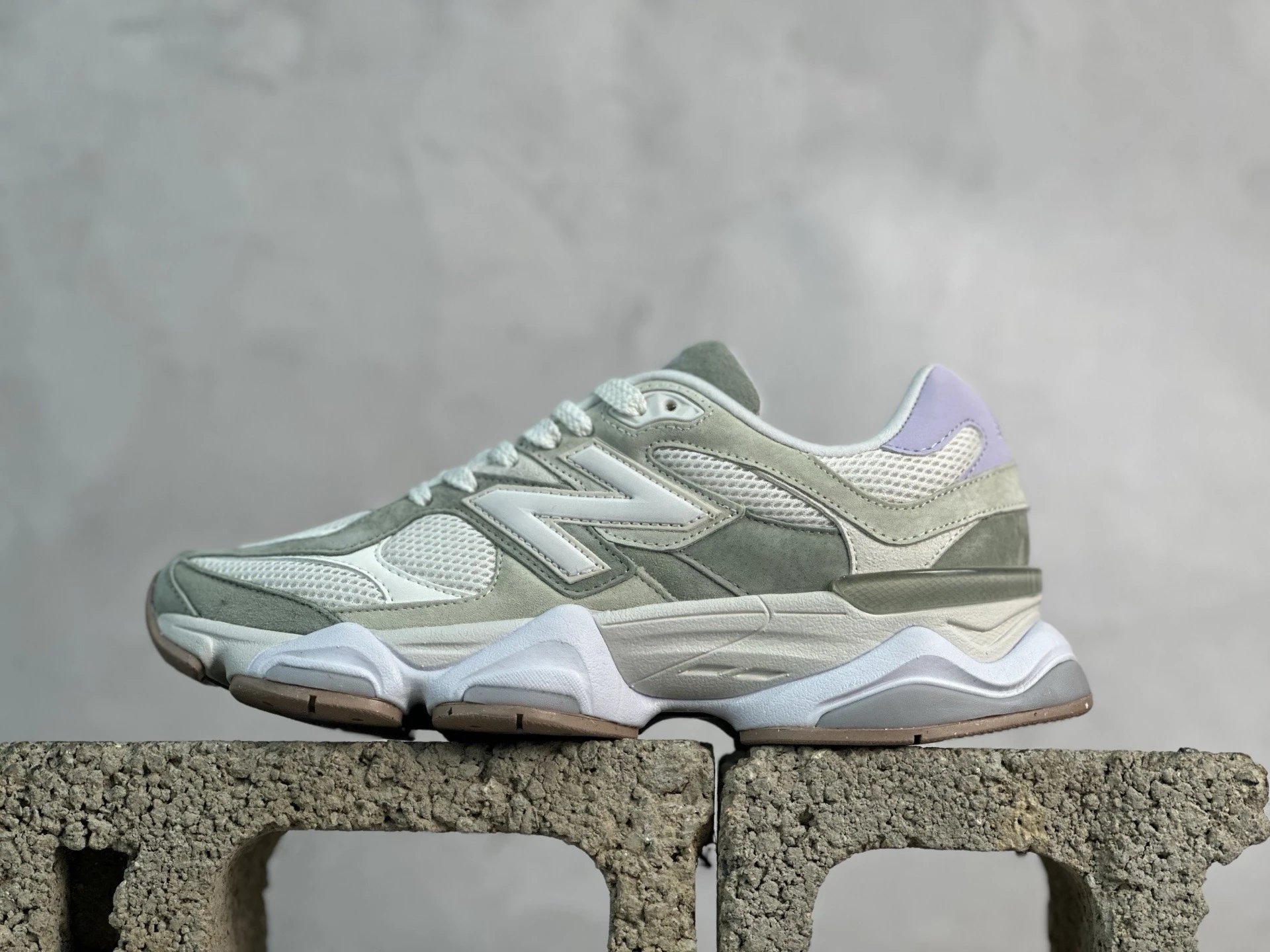 New Balance TOP BATCH 9060 Sneaker Collection