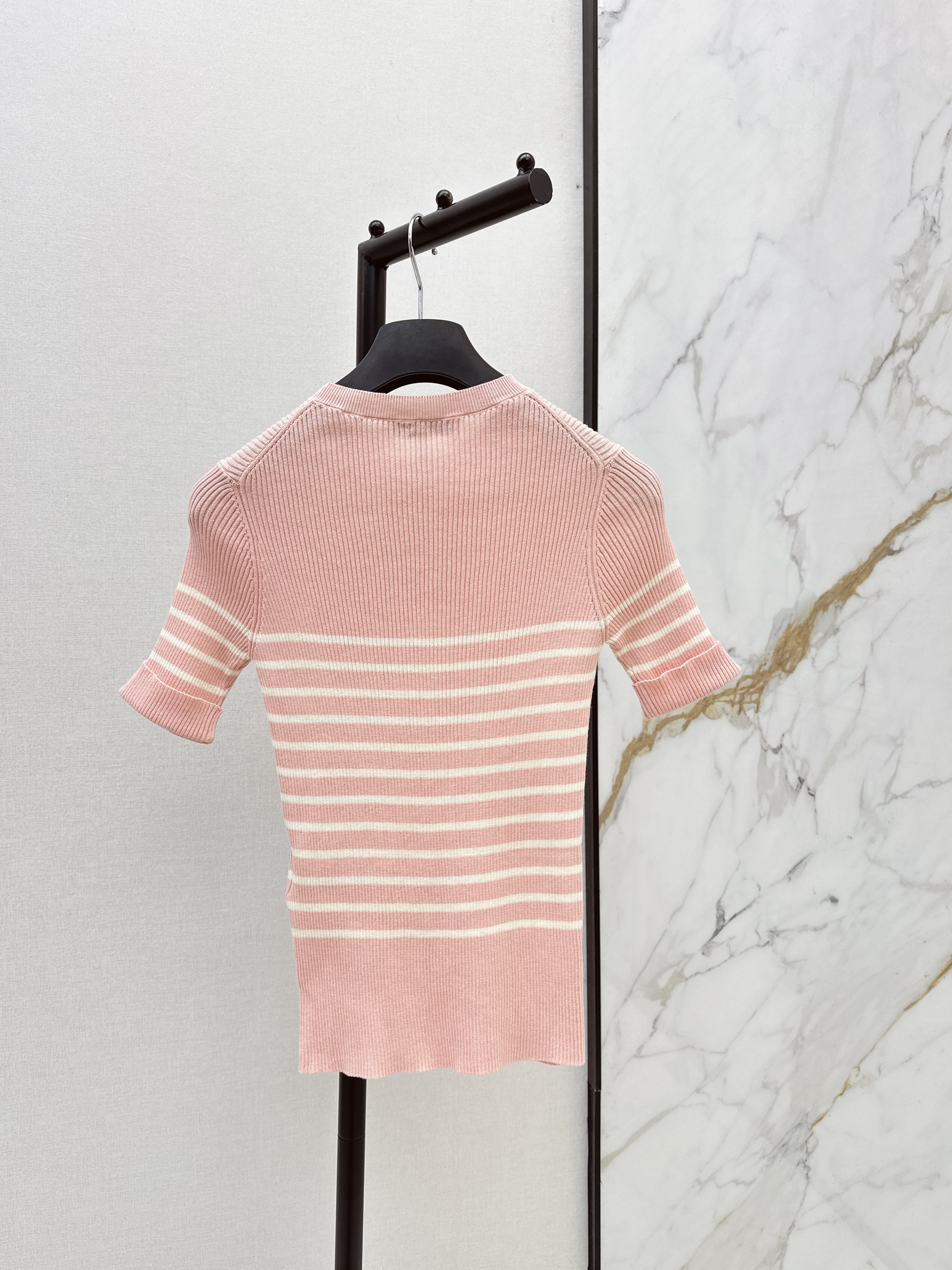 CD New striped knitwear