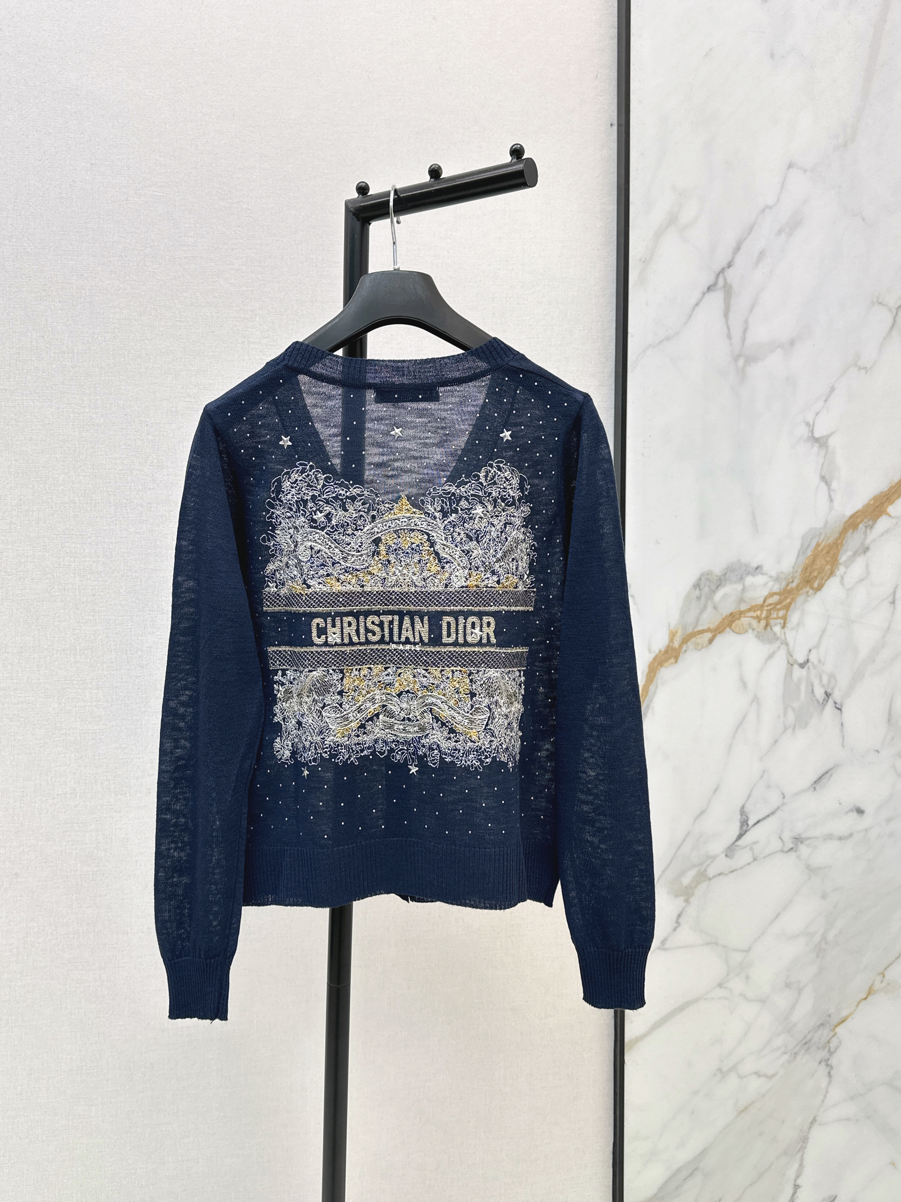 CD New Knitted V-neck cardigan
