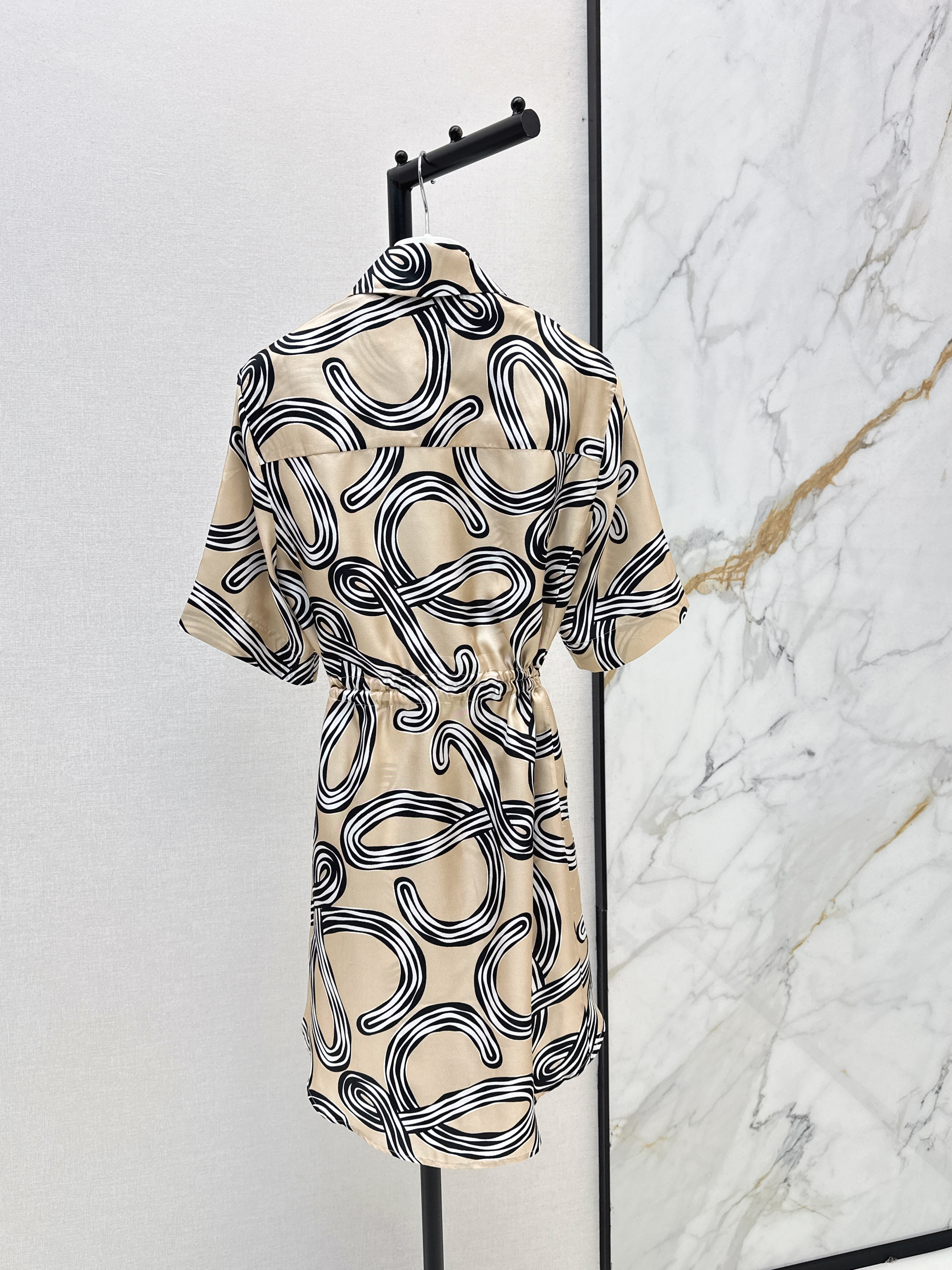 Loe New Printed silk shirt dress