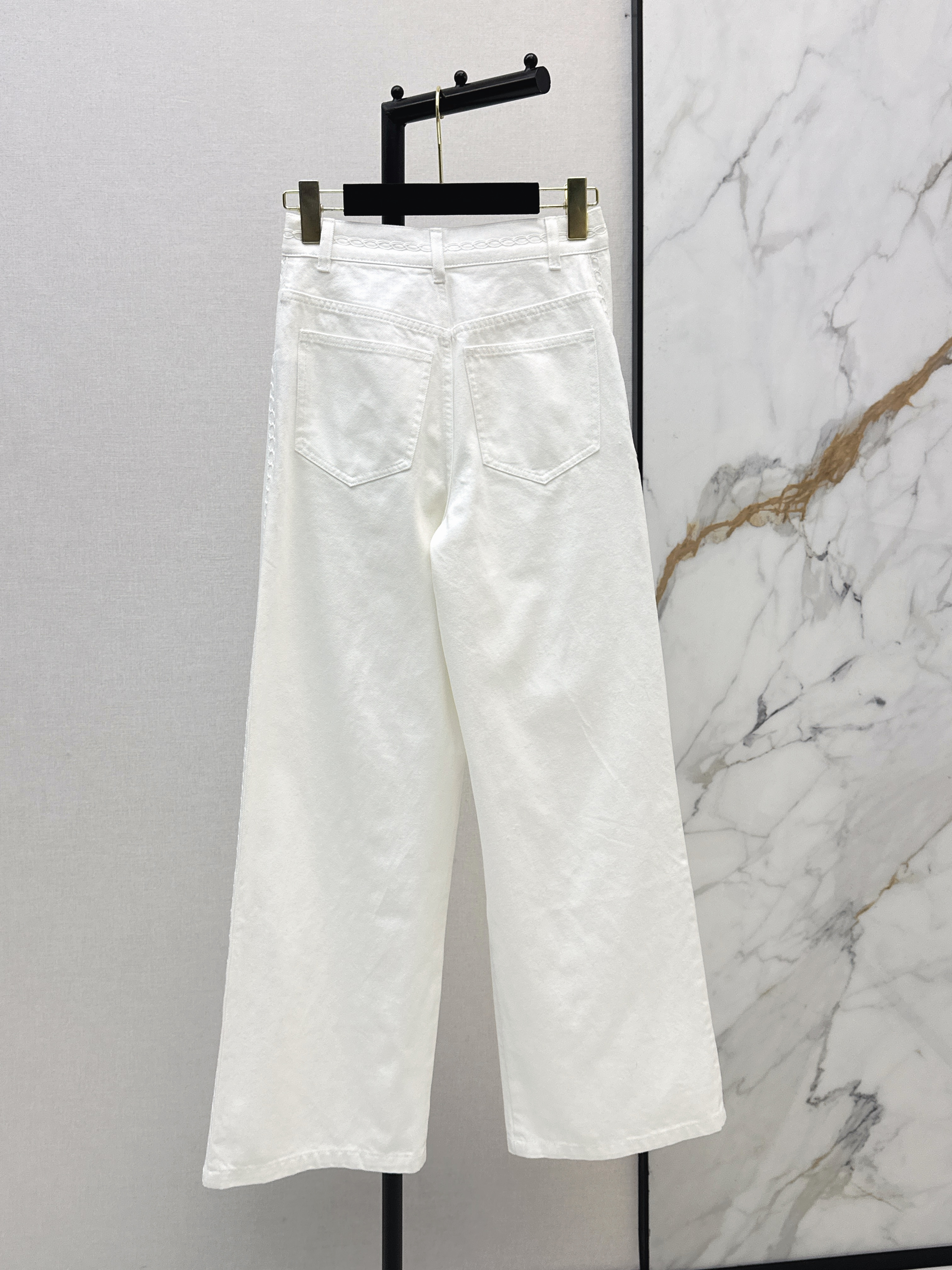 Chan New wide-leg jeans