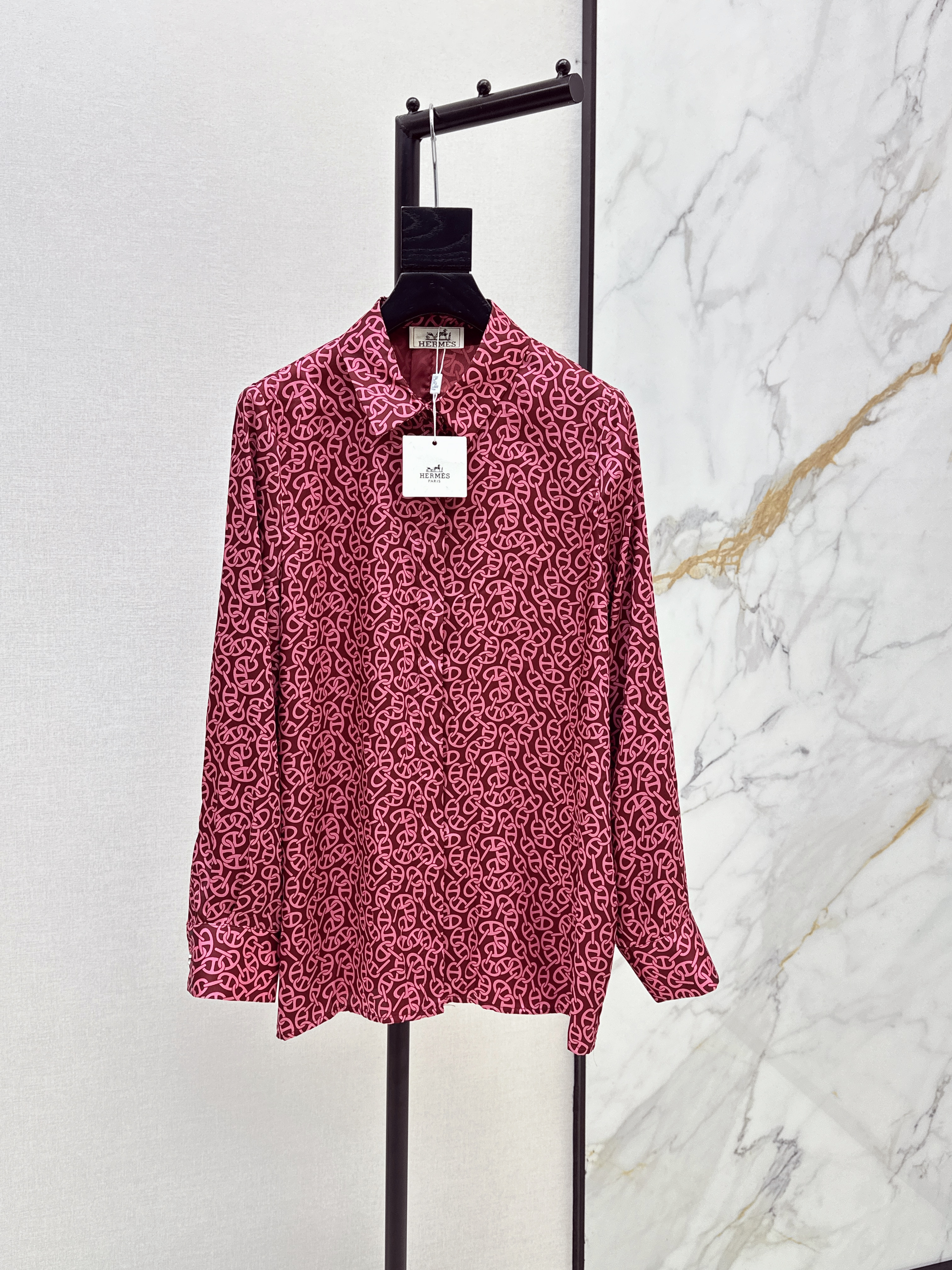 Herm New printed silk shirt