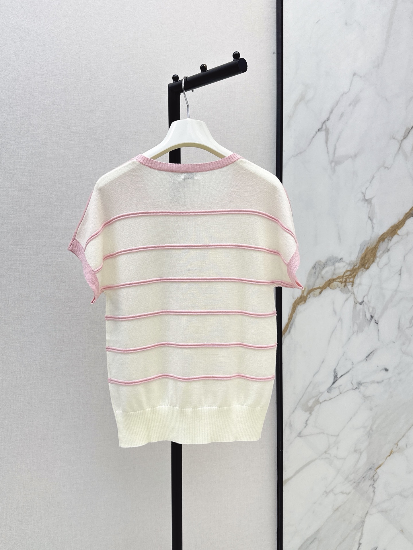 Loe New Color-block striped knitwear