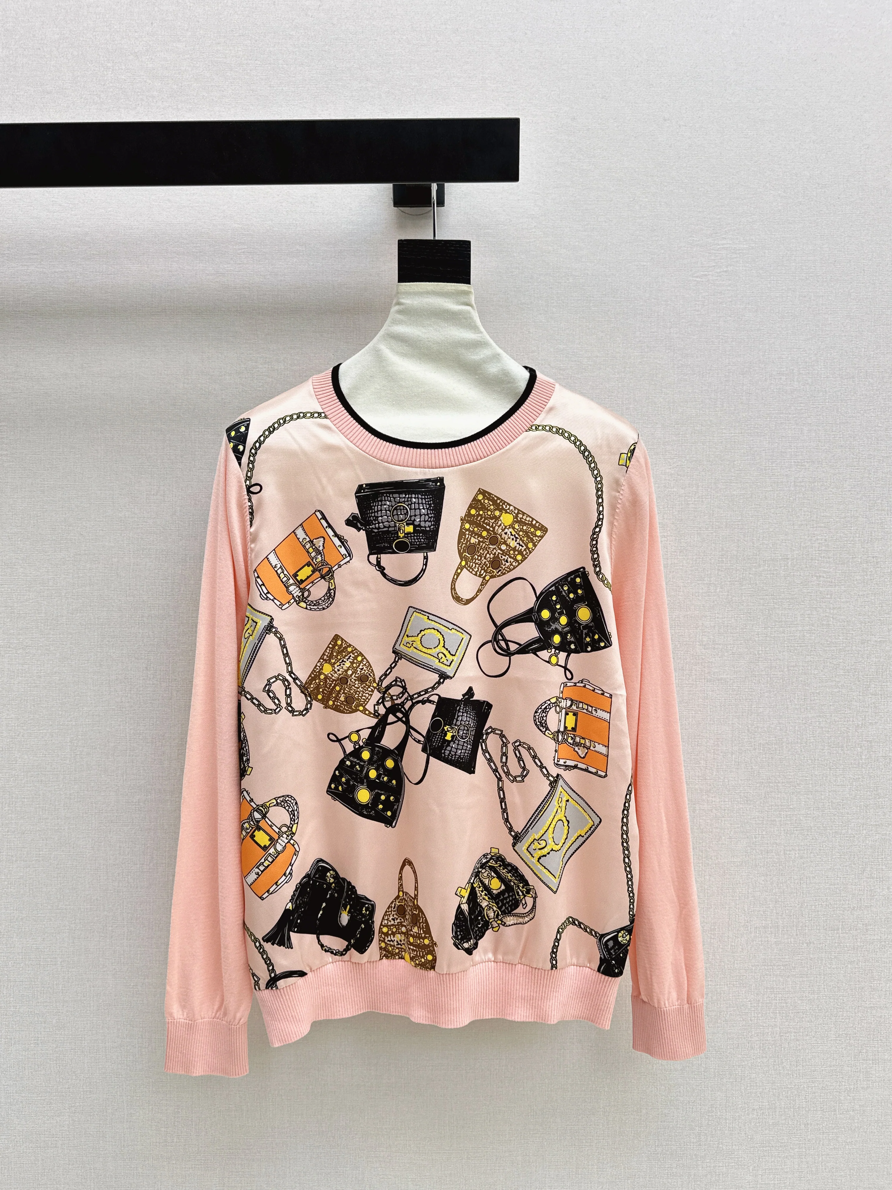 Herm NEW print knitwear