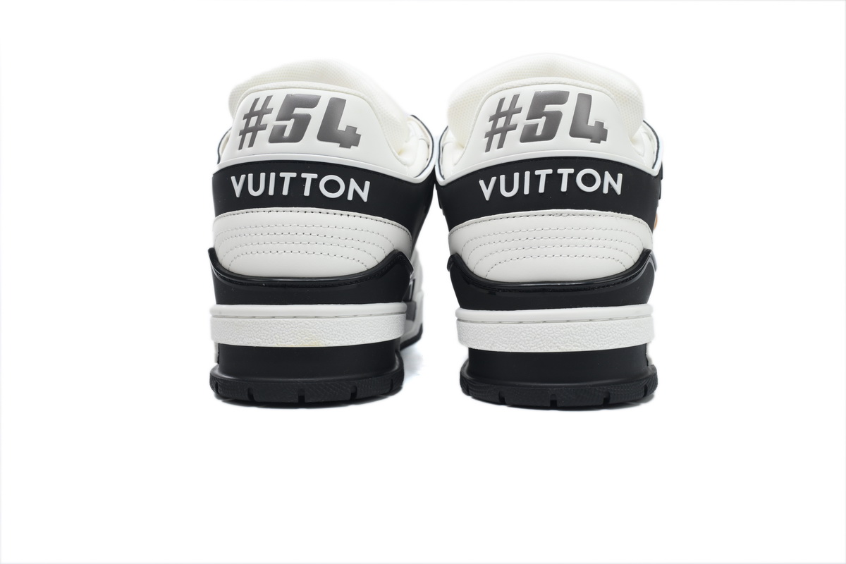 Pkkicks God Batch LOUIS VUITTON Trainer Black and White