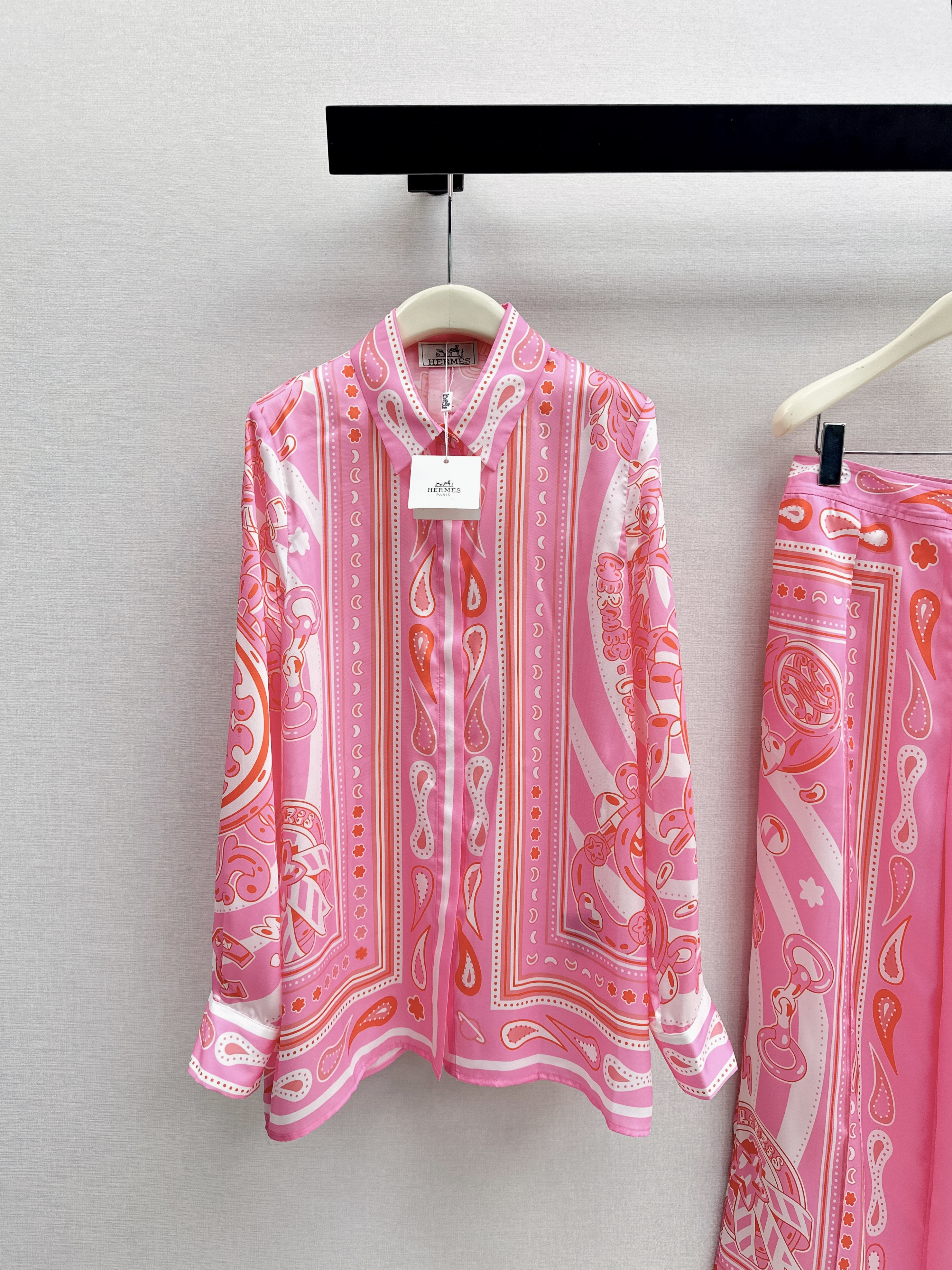 Herm New print silk shirt