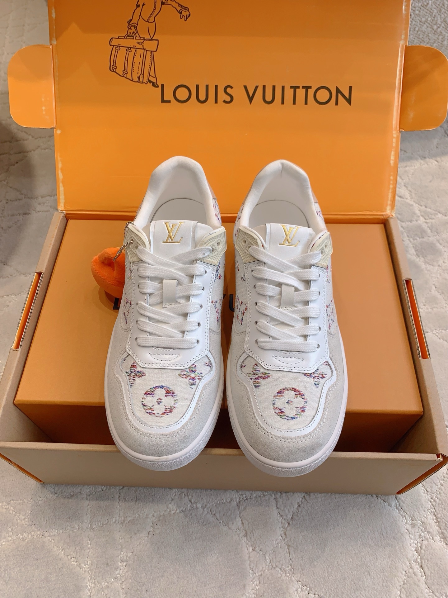 Loui  New plimsolls