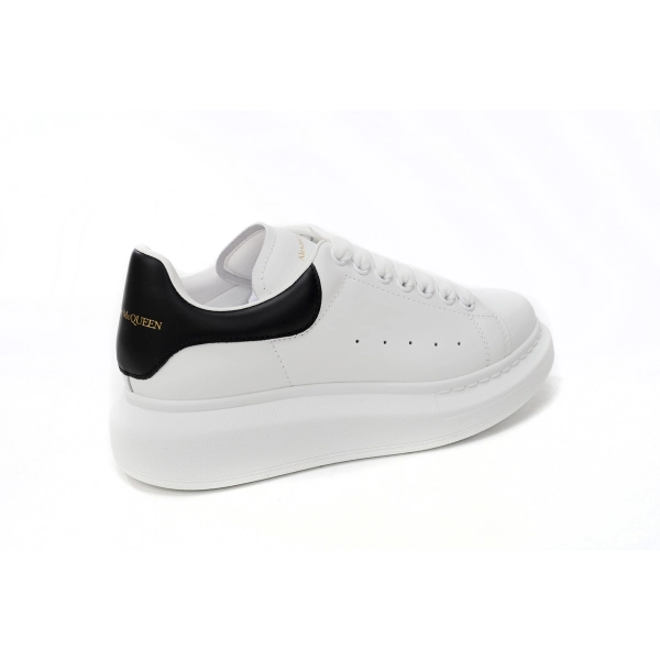 Alexander McQueen Sneaker Dlack Skin