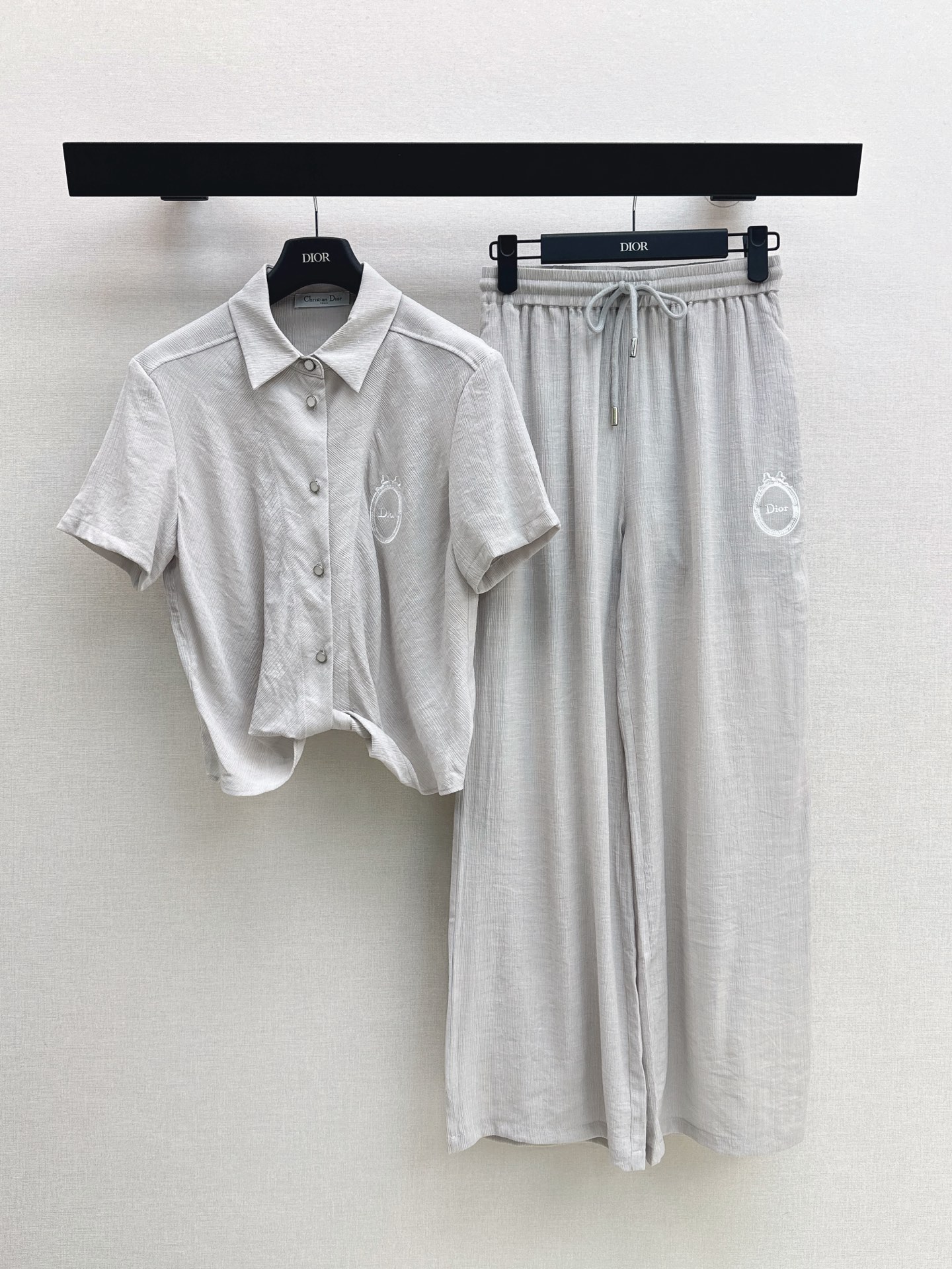 CD New suit