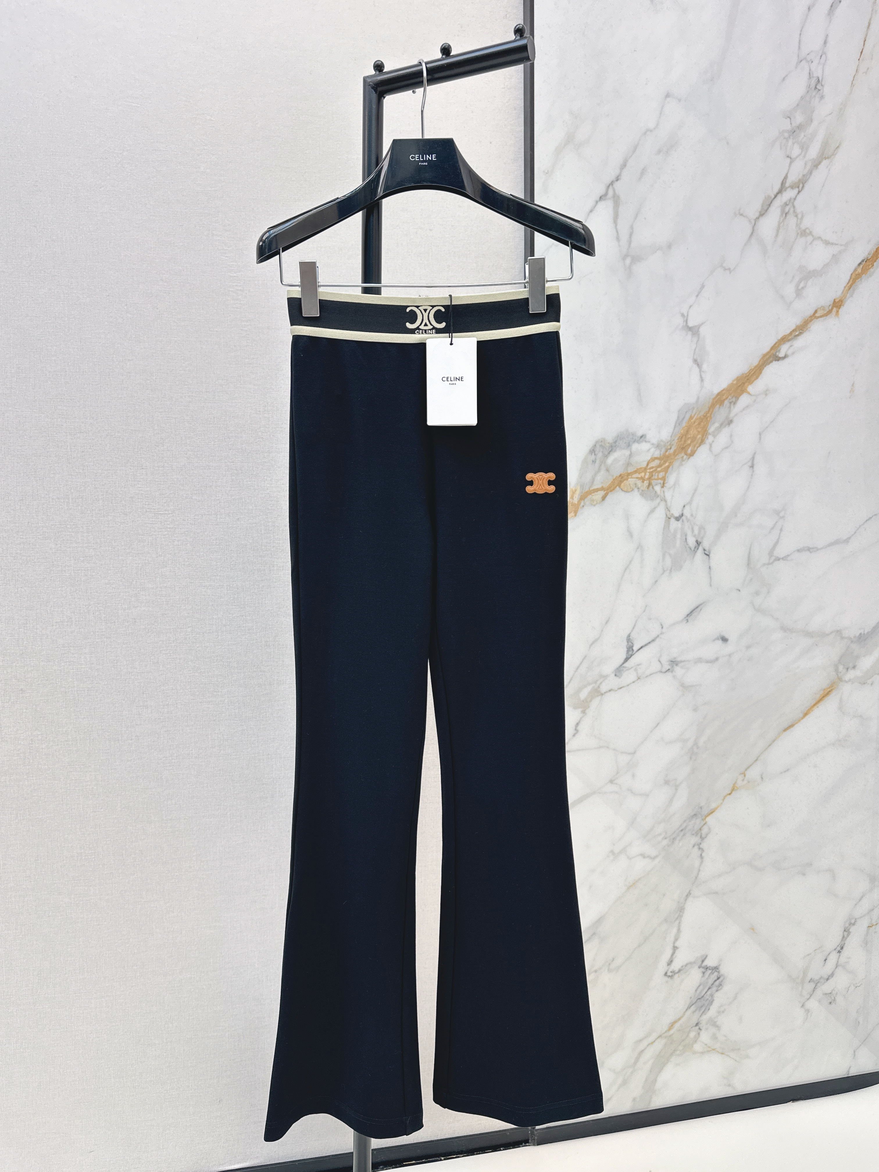 Celi New flared legging