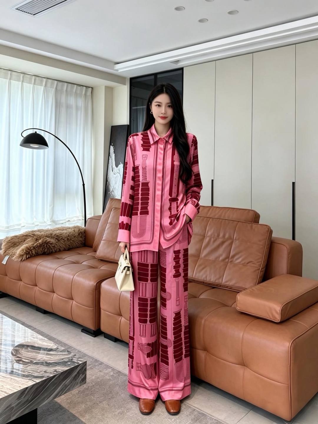 Herm New printed silk pants
