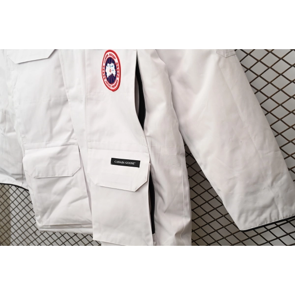 CANADA GOOSE Off White（down jacket）