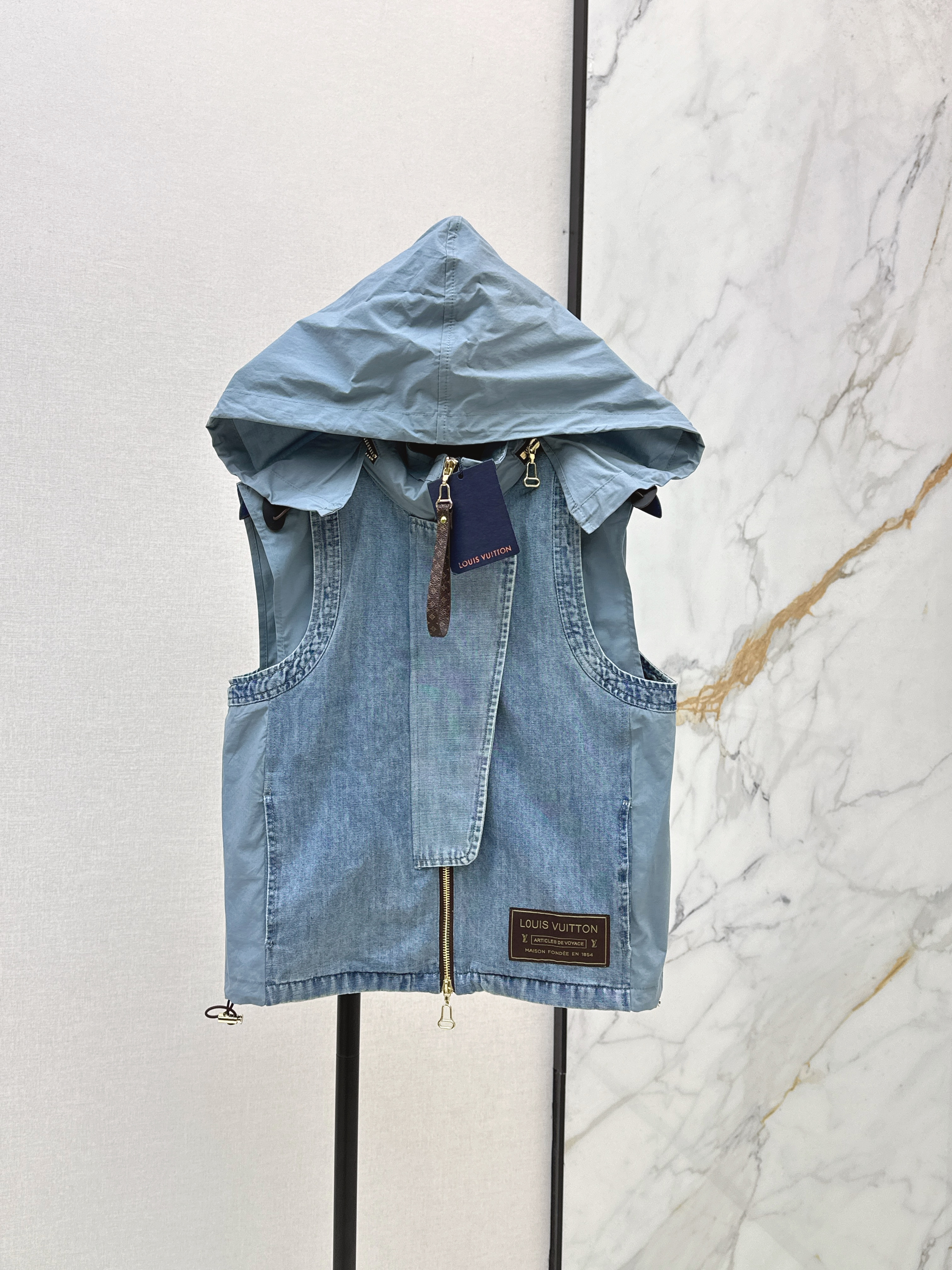 Louis New Sleeveless denim vest