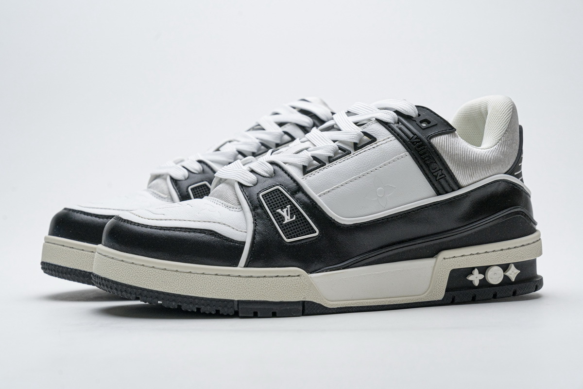 Pkkicks God Batch LOUIS VUITTON 20ss Trainer Black White