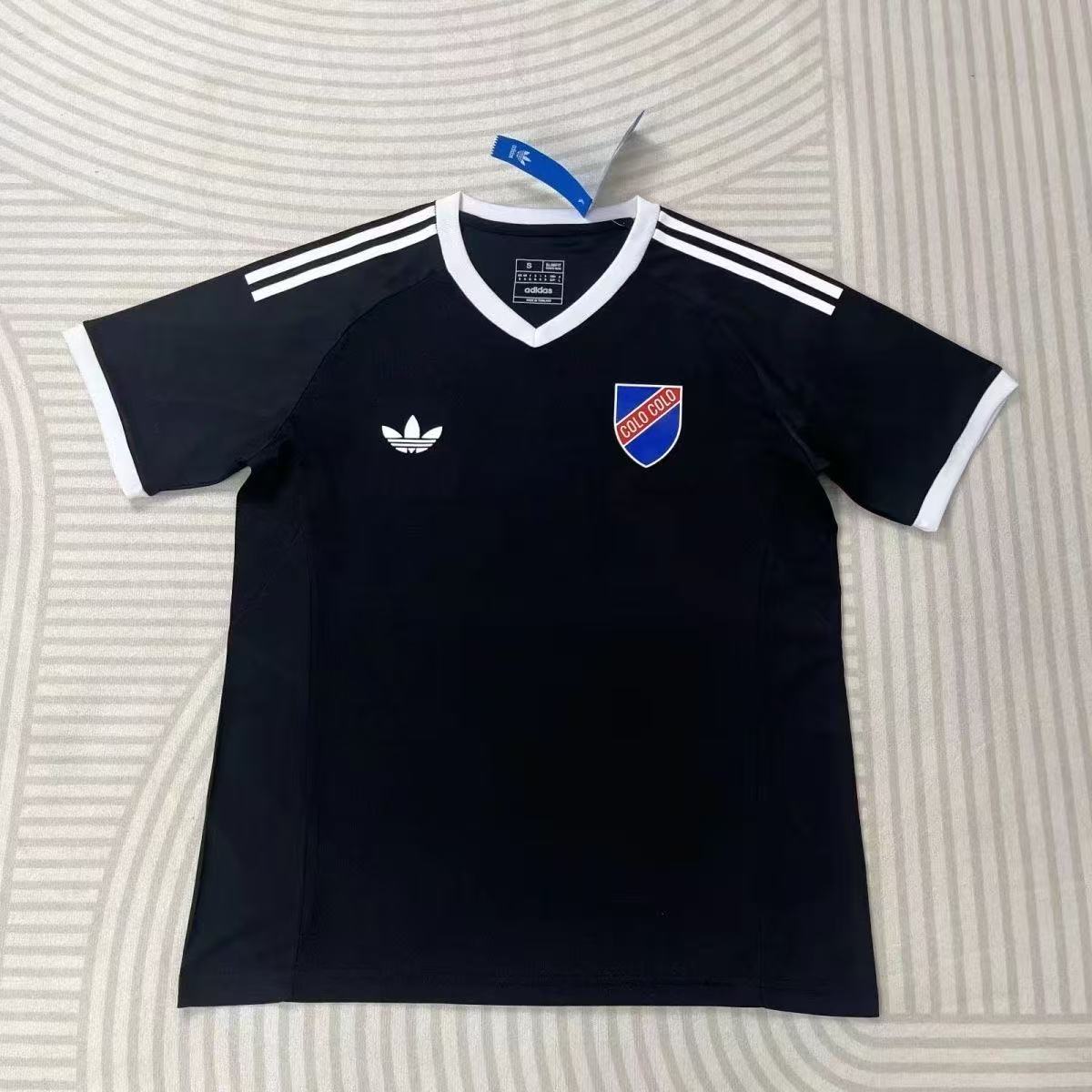 Colo Colo 25-26 Black Anniversary Commemorative Leisure