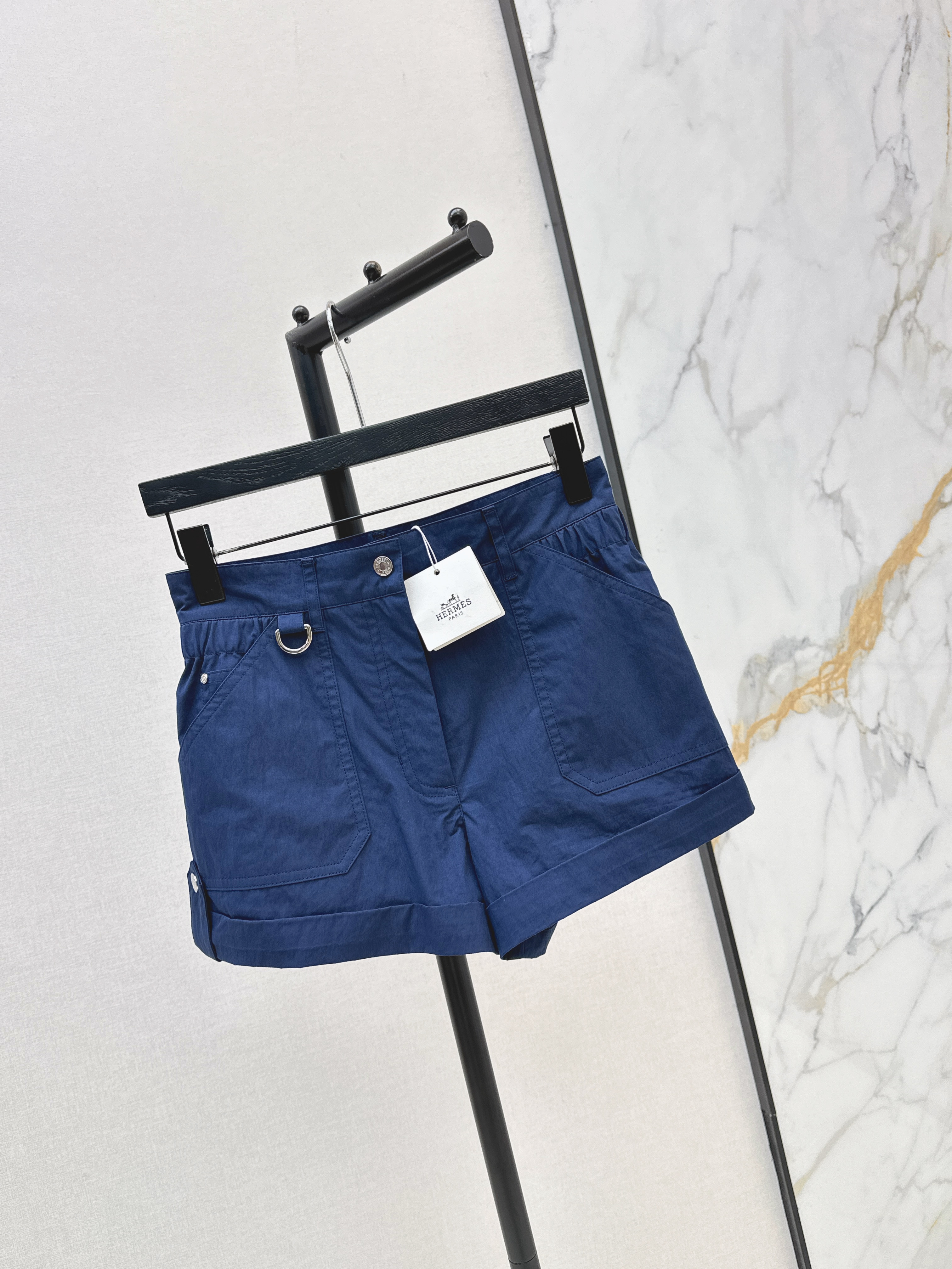 Herm New casual shorts