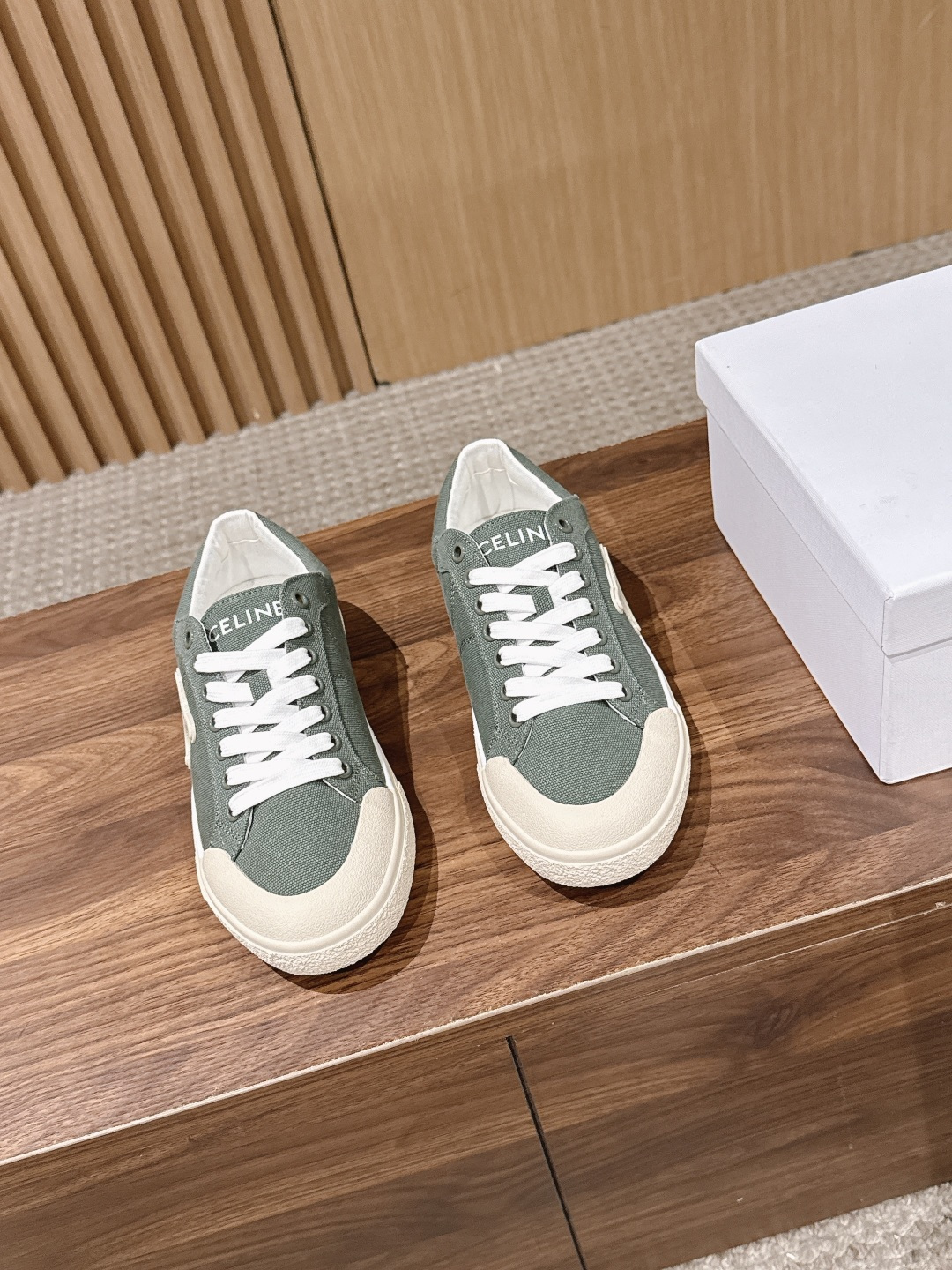 Celi New canvas shoes