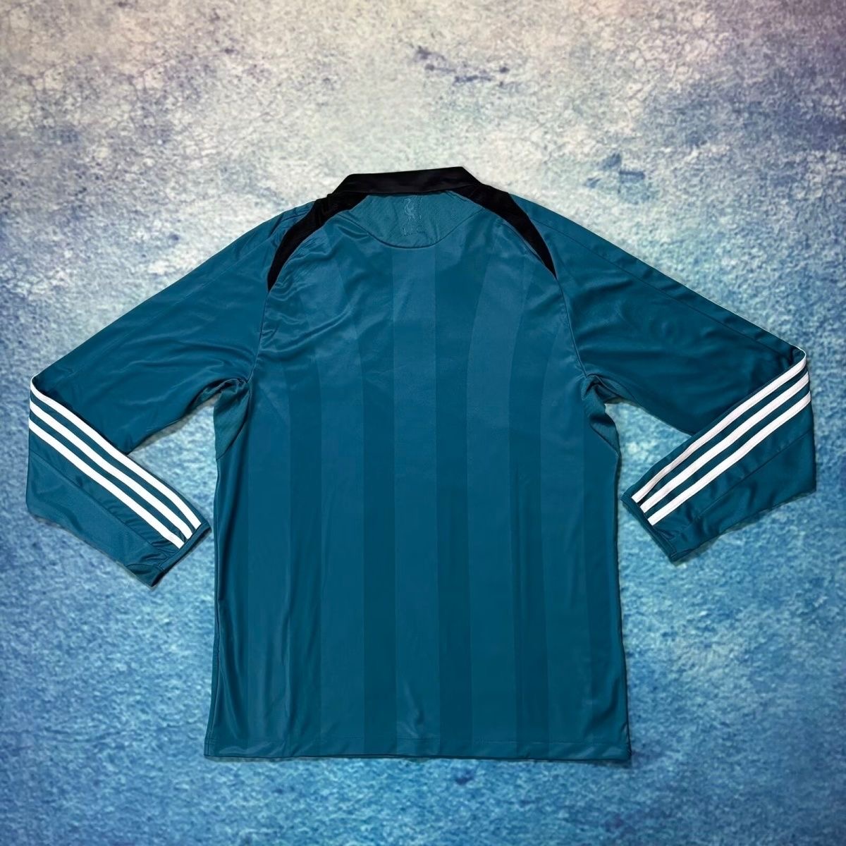 Liverpool 08-09 Classic Retro Long Sleeve Commemorative