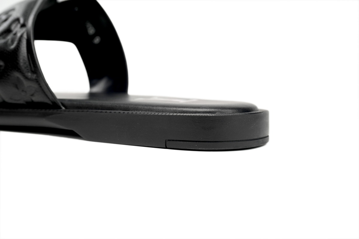 Pkkicks God Batch BLACK LOUIS VUITTON Oasis Black Leather Surface