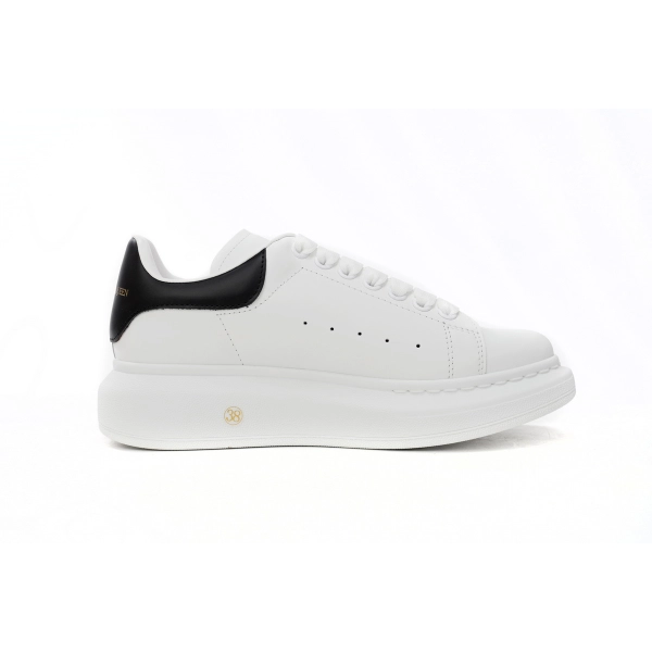 Alexander McQueen Sneaker Dlack Skin