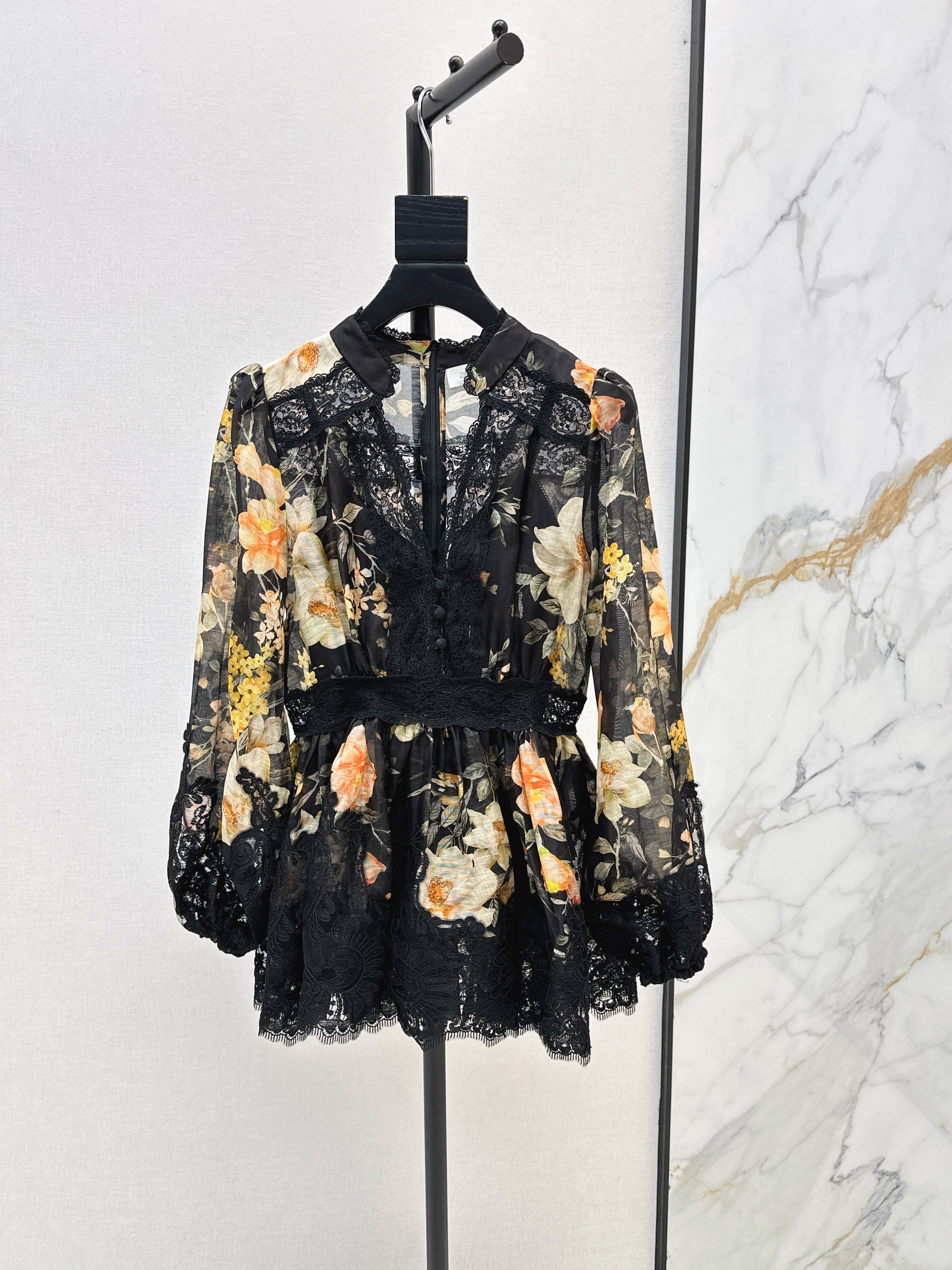 Zimm New Printed Waist-Cinching Top