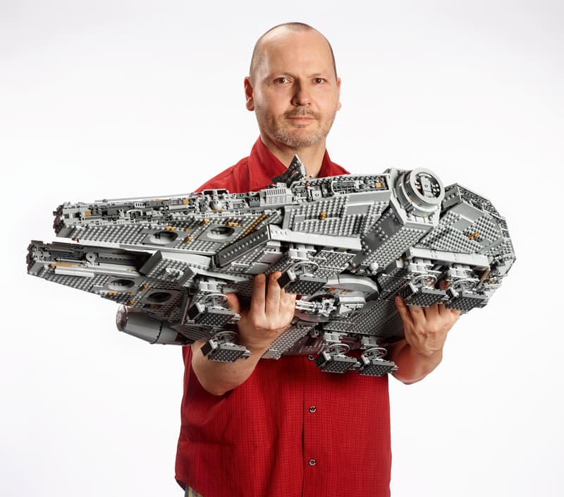 Millennium Falcon Detail