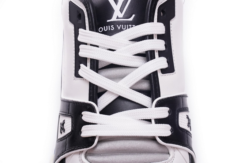 Pkkicks God Batch LOUIS VUITTON Trainer Black Blue GO1220