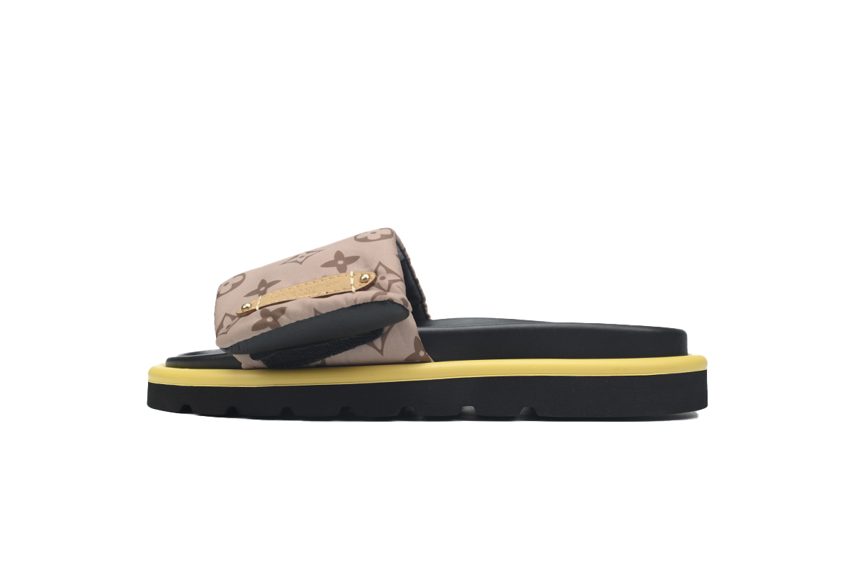 Pkkicks God Batch LOUIS VUITTON Pool Pillow Comfort Light Brown