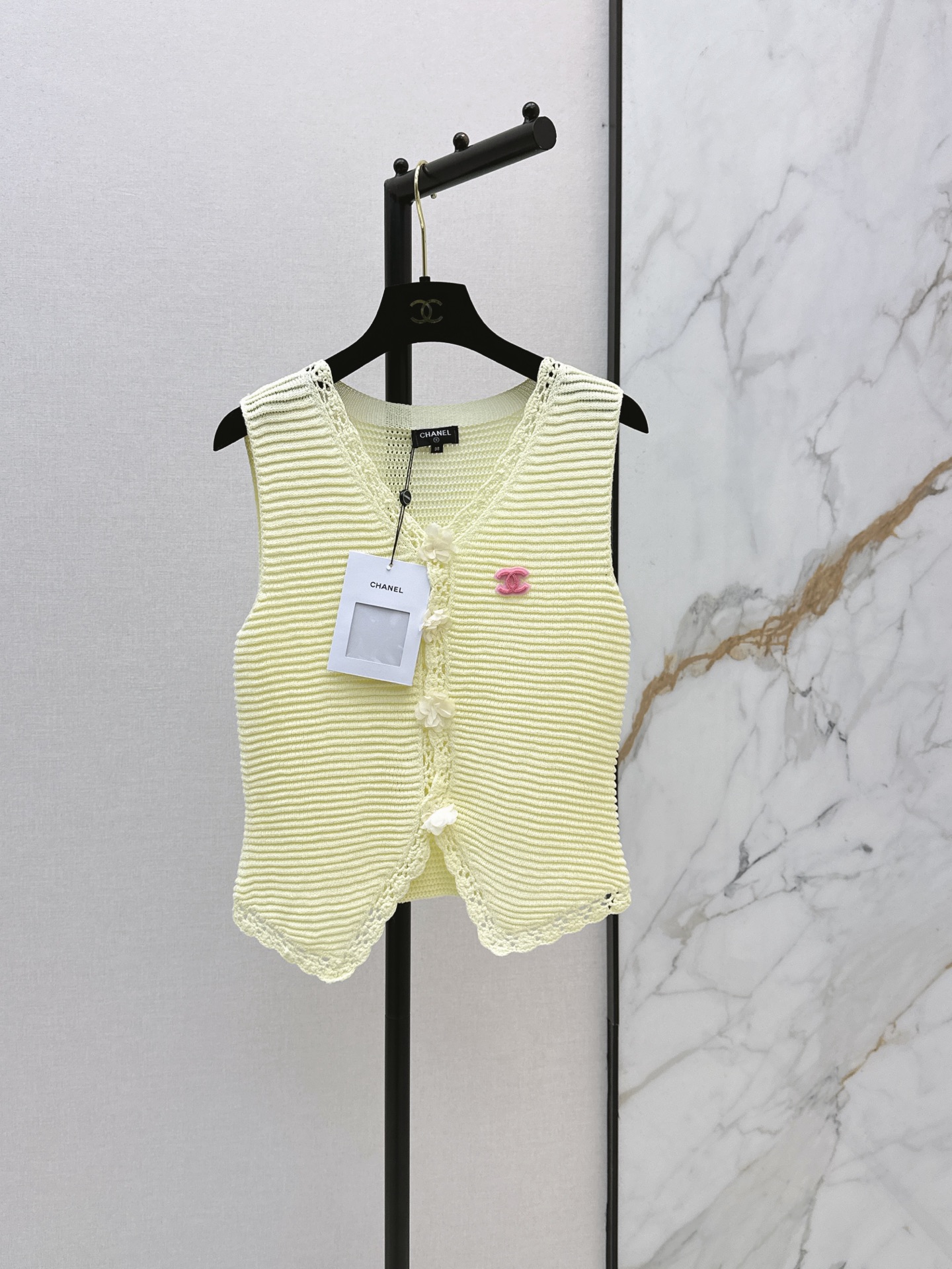 Chan New vest