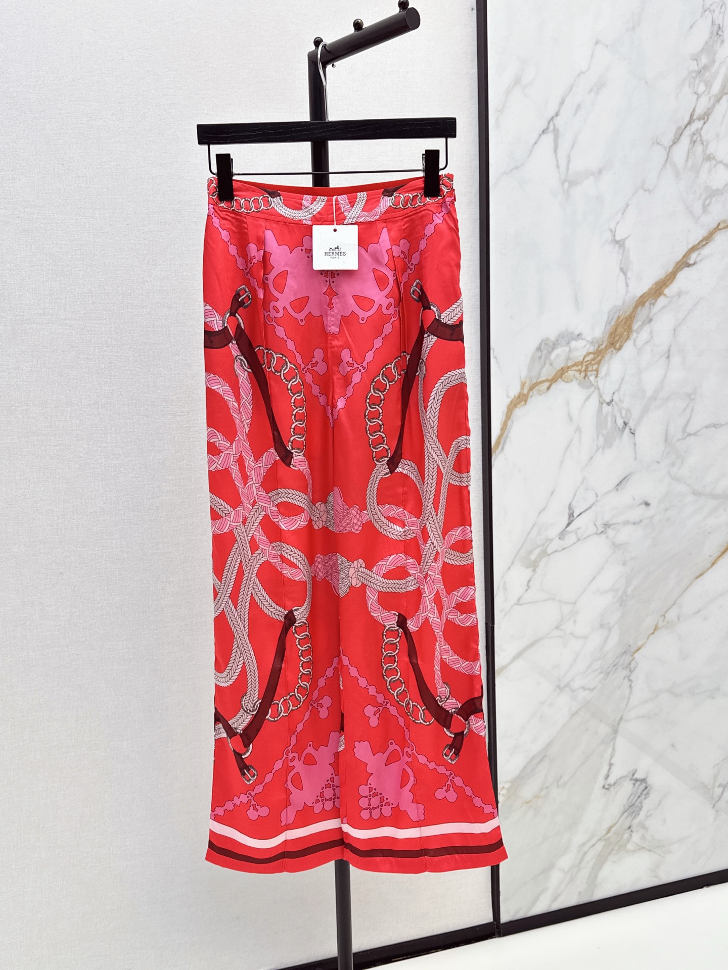 Herm New printed silk pants