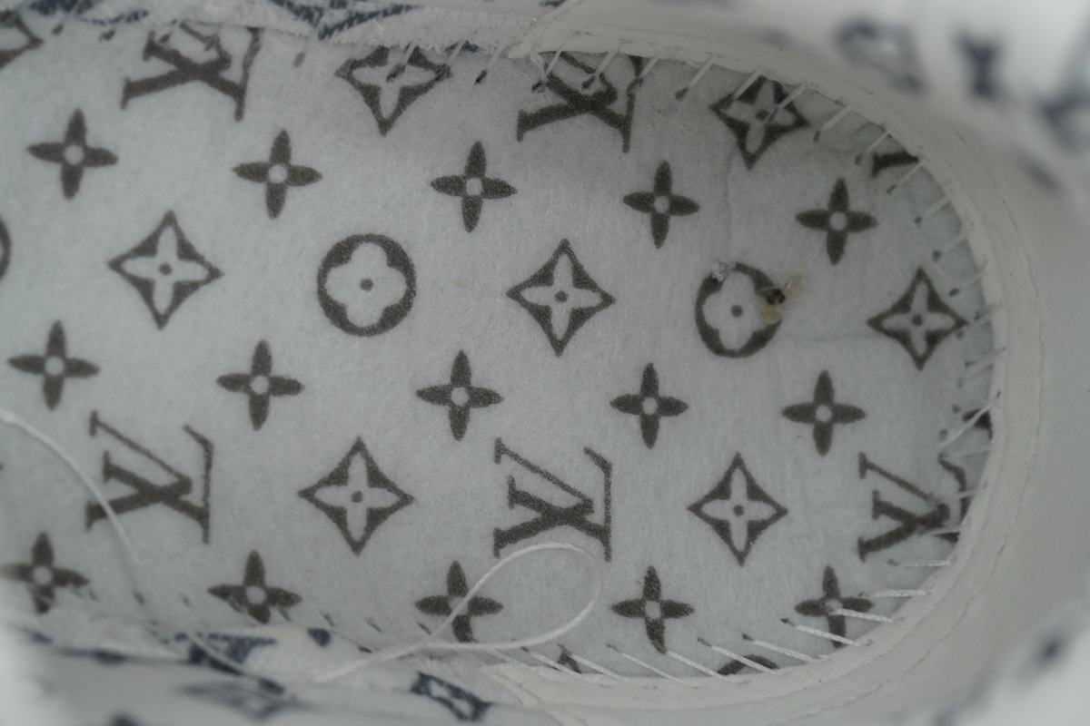 Pkkicks God Batch LOUIS VUITTON Light Gray Blue