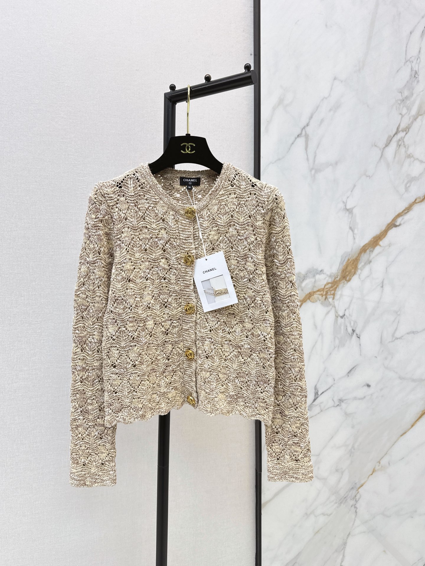 Chan New Hollow-knit crew neck cardigan